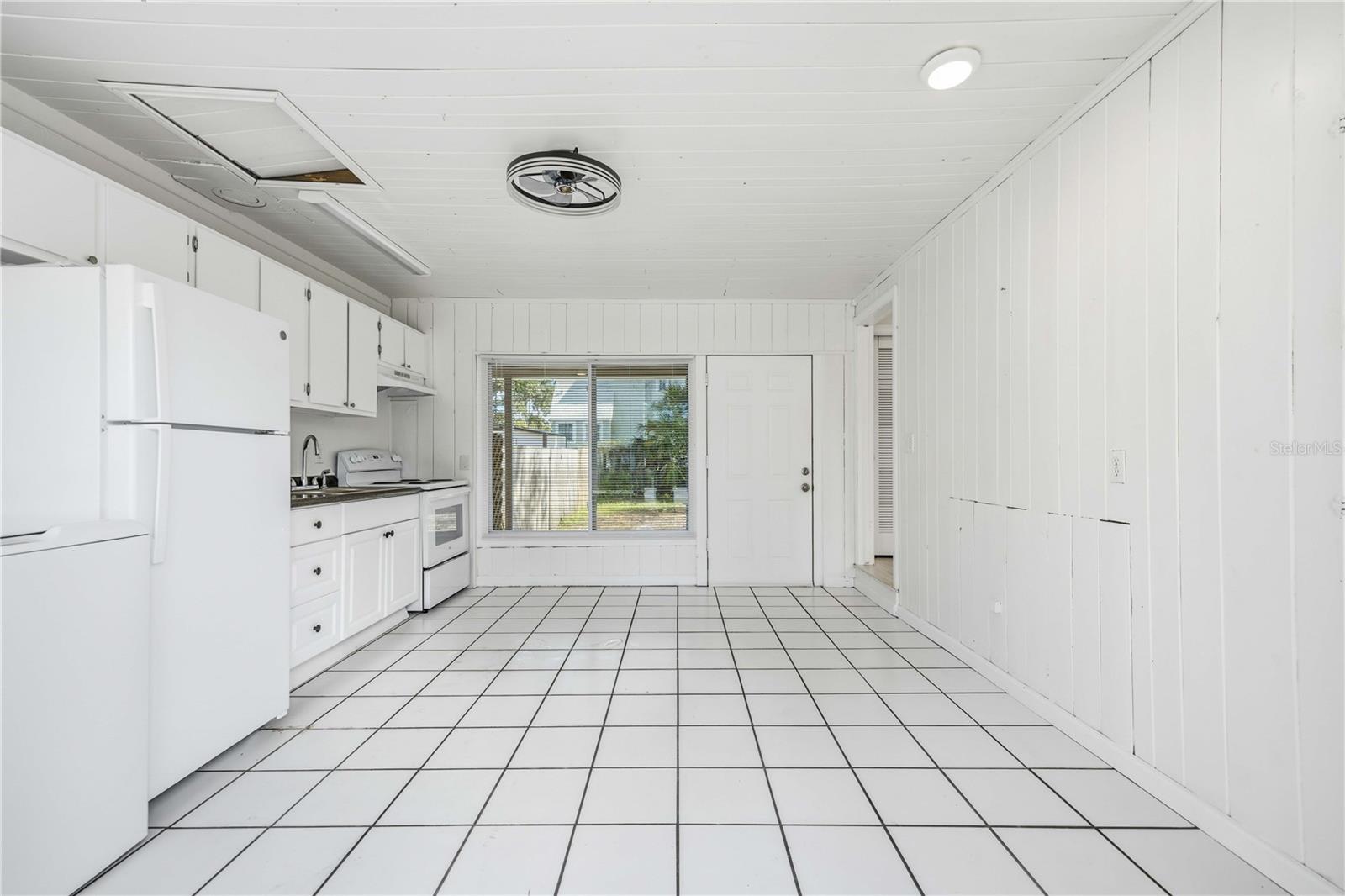 Image 20 of 32 For 1919 12th Avenue W