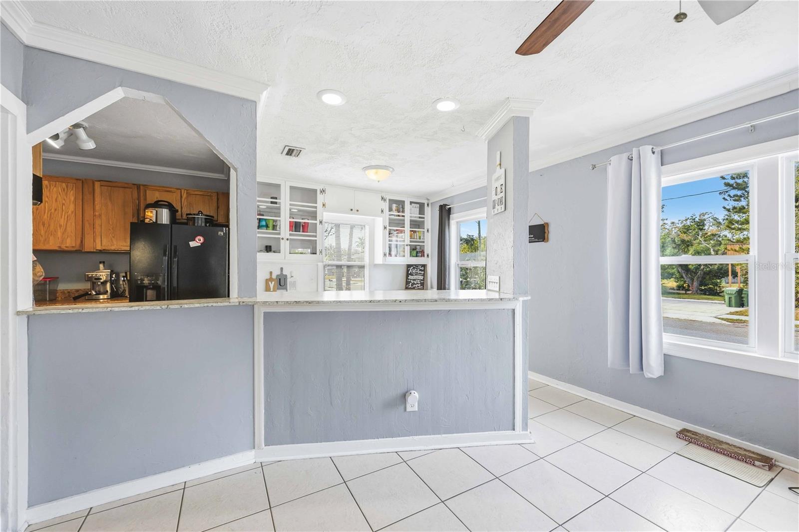 Image 7 of 32 For 1919 12th Avenue W