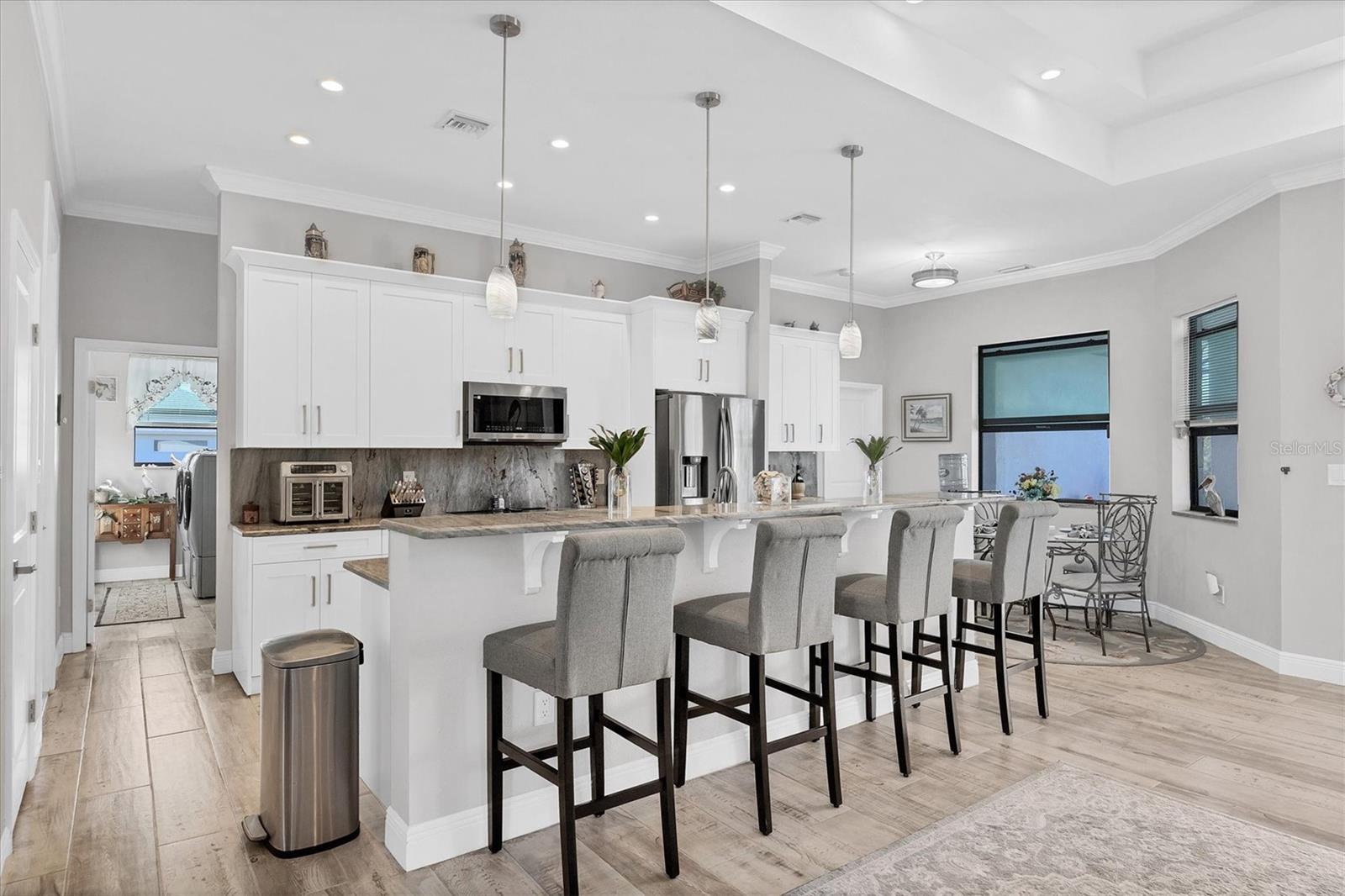 Image 12 of 45 For 15504 Hennipen Circle