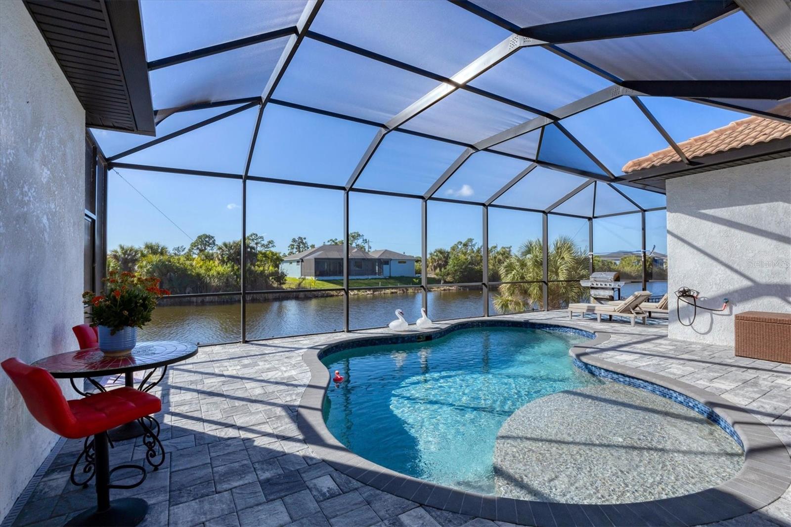 Image 24 of 45 For 15504 Hennipen Circle