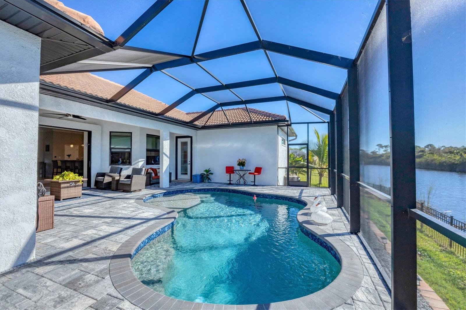 Image 27 of 45 For 15504 Hennipen Circle