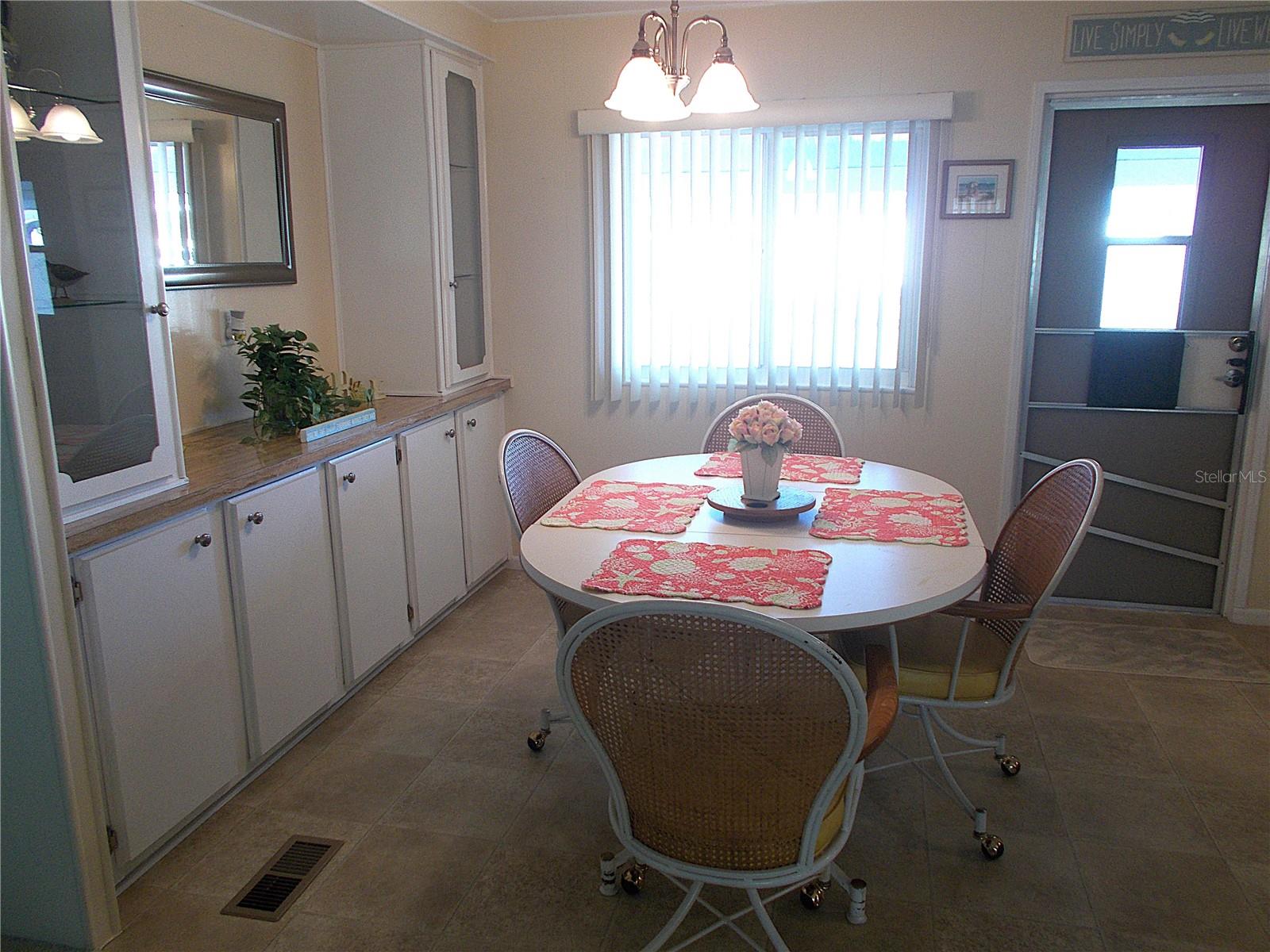 Image 10 of 26 For 434 Spruce Avenue