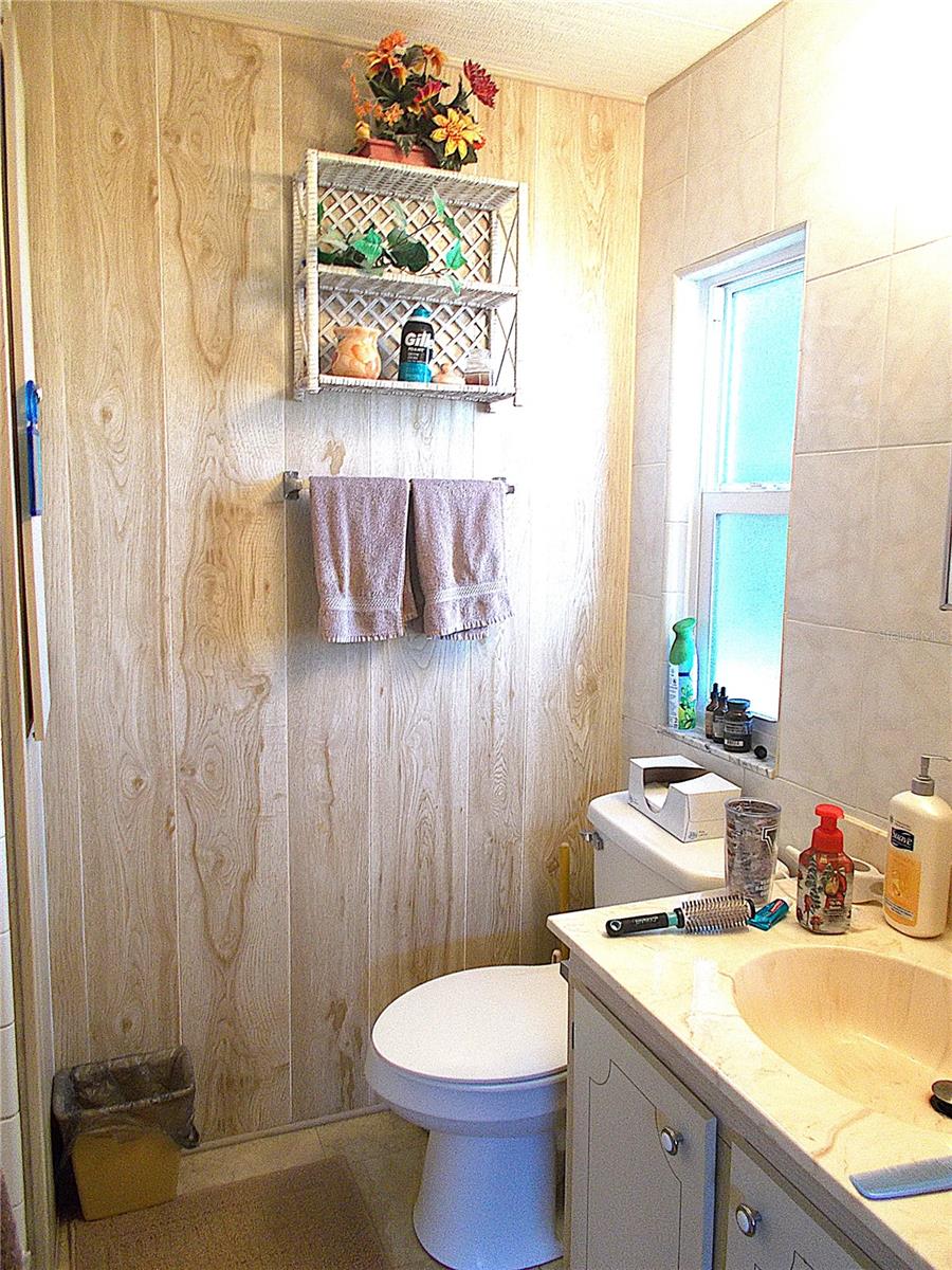 Image 18 of 32 For 467 Boxwood Drive