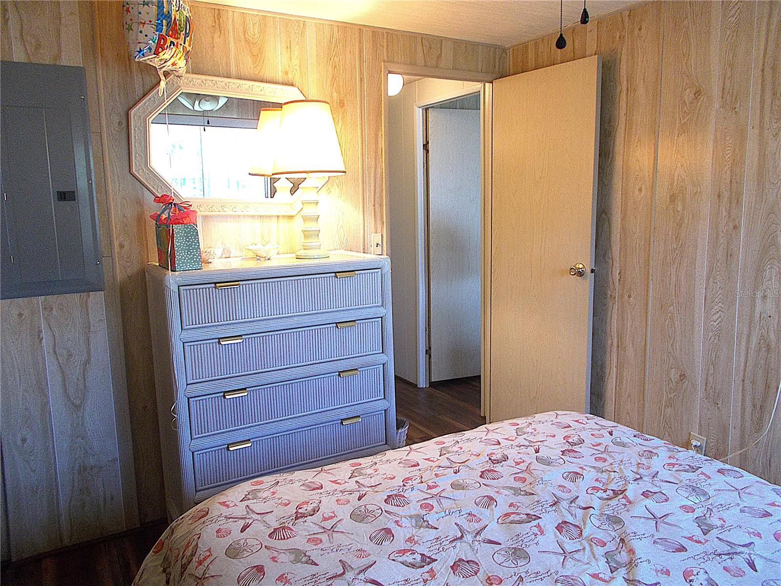 Image 21 of 32 For 467 Boxwood Drive