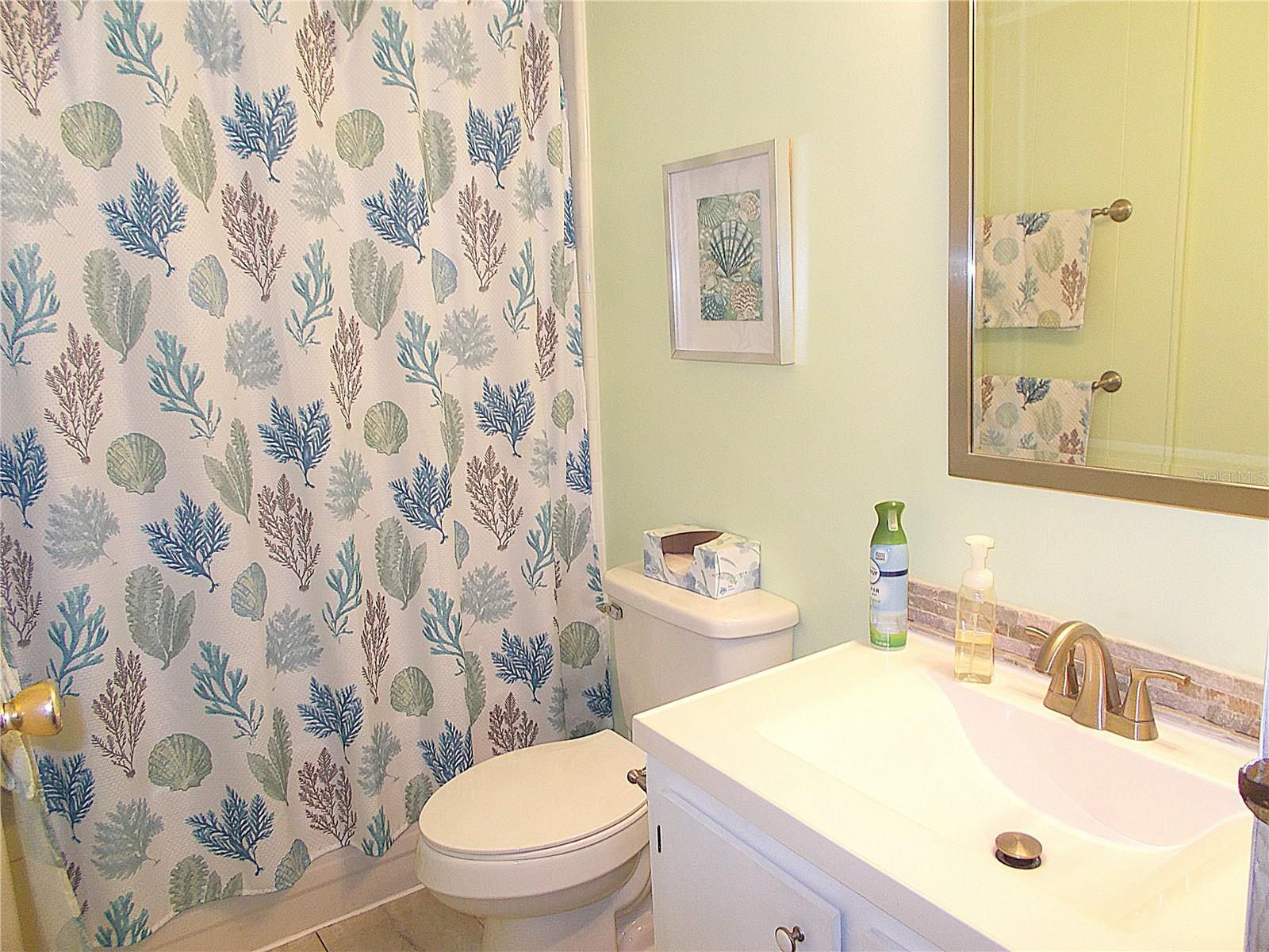 Image 23 of 32 For 467 Boxwood Drive