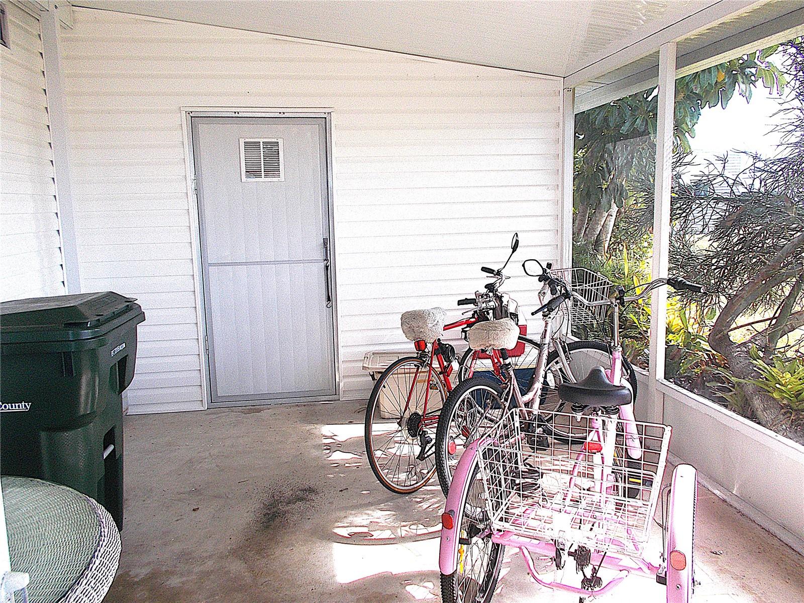 Image 24 of 32 For 467 Boxwood Drive