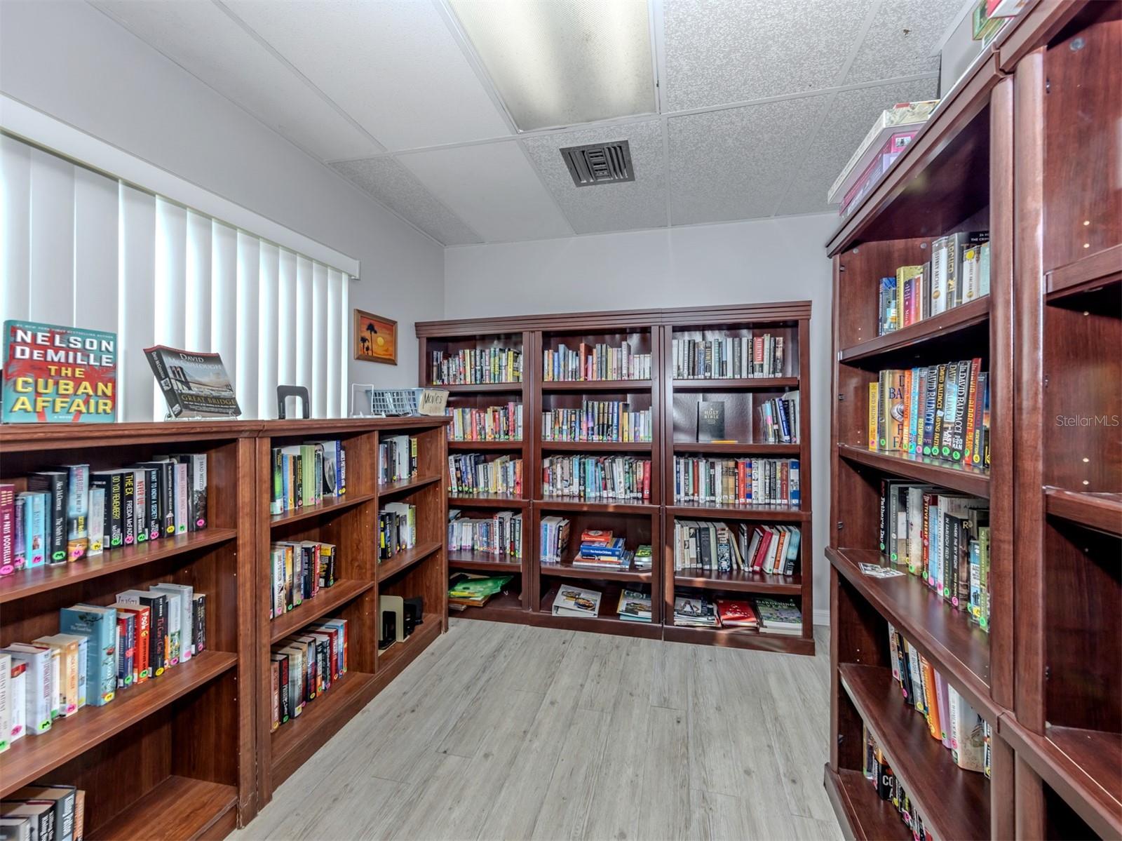 Image 27 of 76 For 1211 Capri Isles Boulevard 114