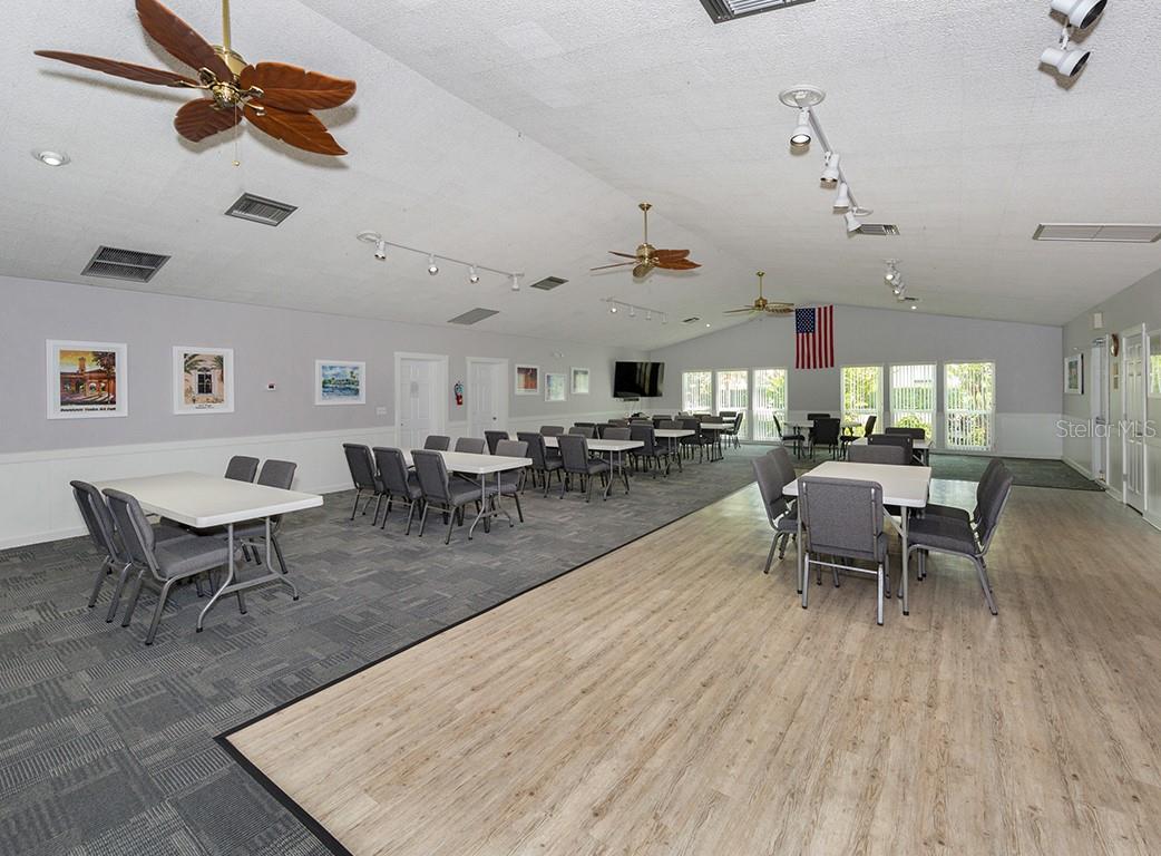 Image 61 of 76 For 1211 Capri Isles Boulevard 114