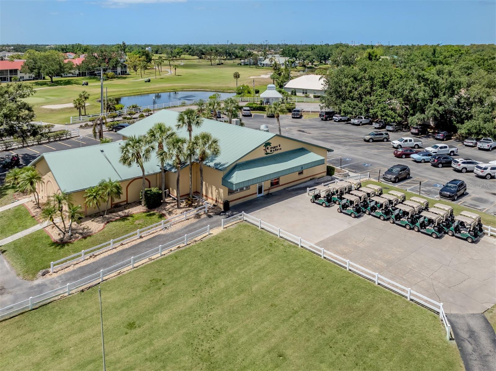 Image 62 of 76 For 1211 Capri Isles Boulevard 114