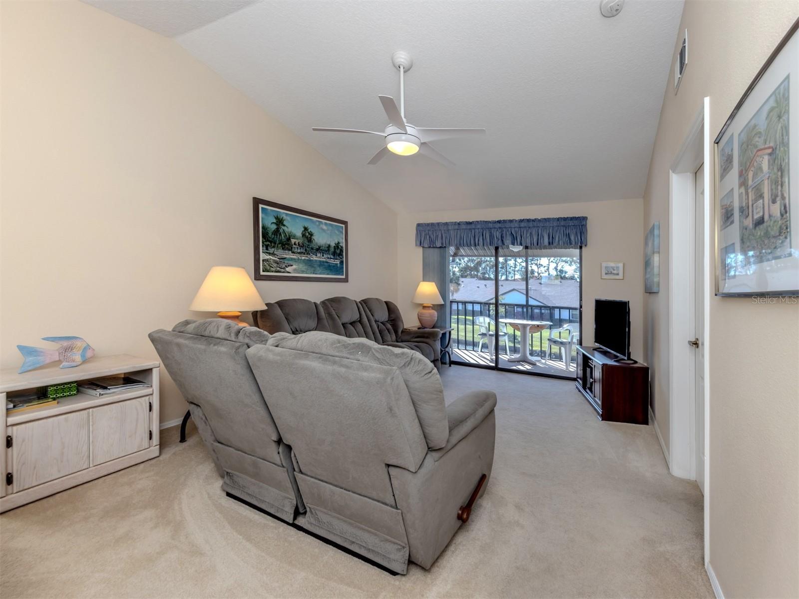 Image 9 of 76 For 1211 Capri Isles Boulevard 114