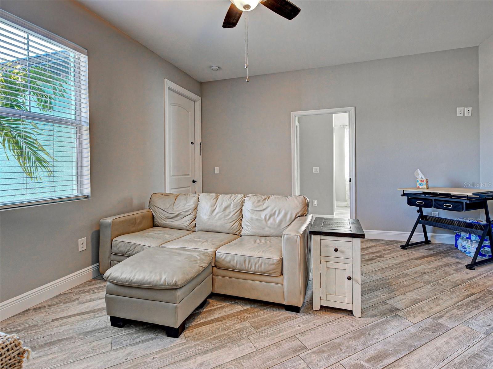 Image 14 of 66 For 3109 Daphne Road