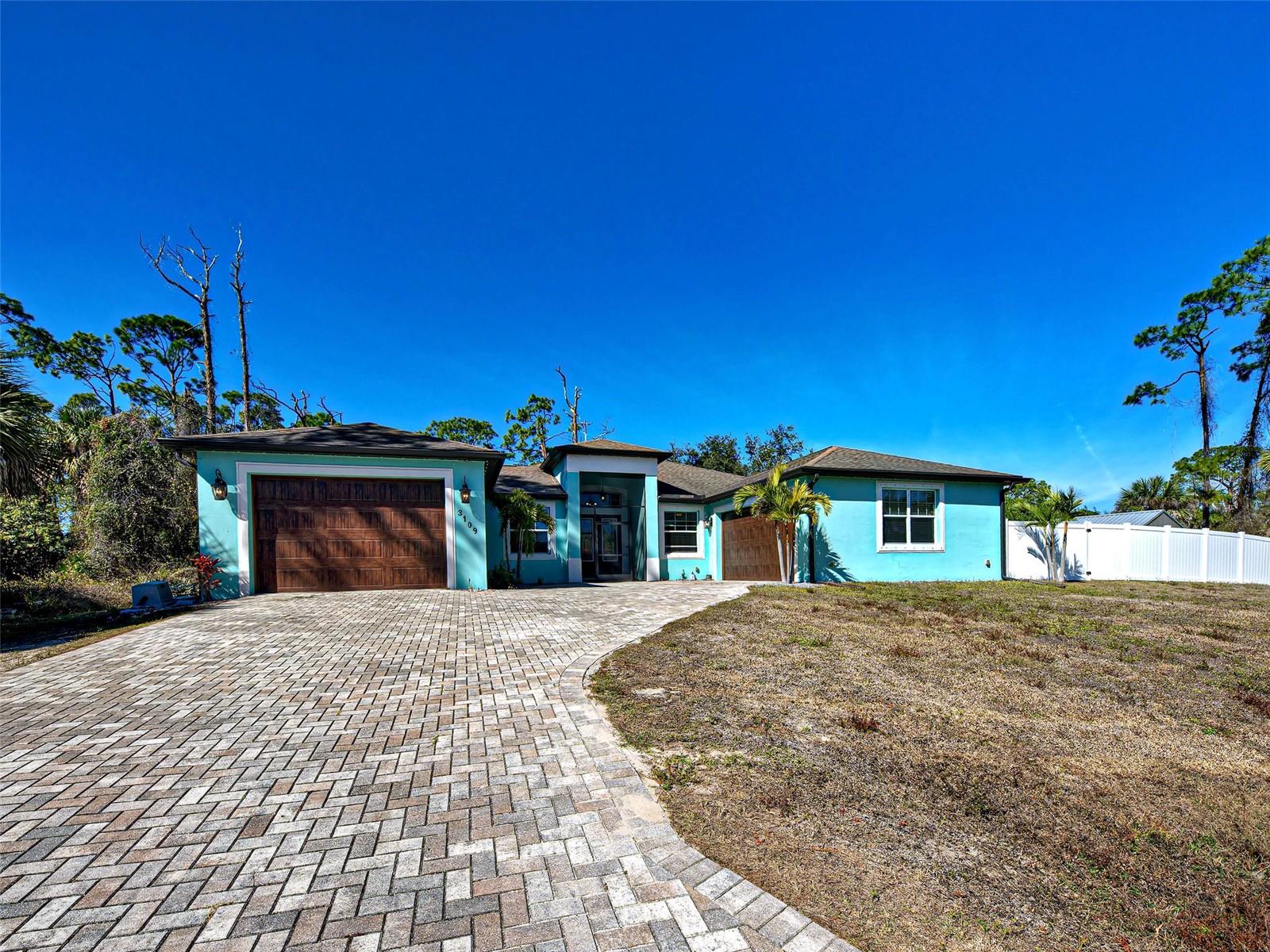 Image 2 of 66 For 3109 Daphne Road