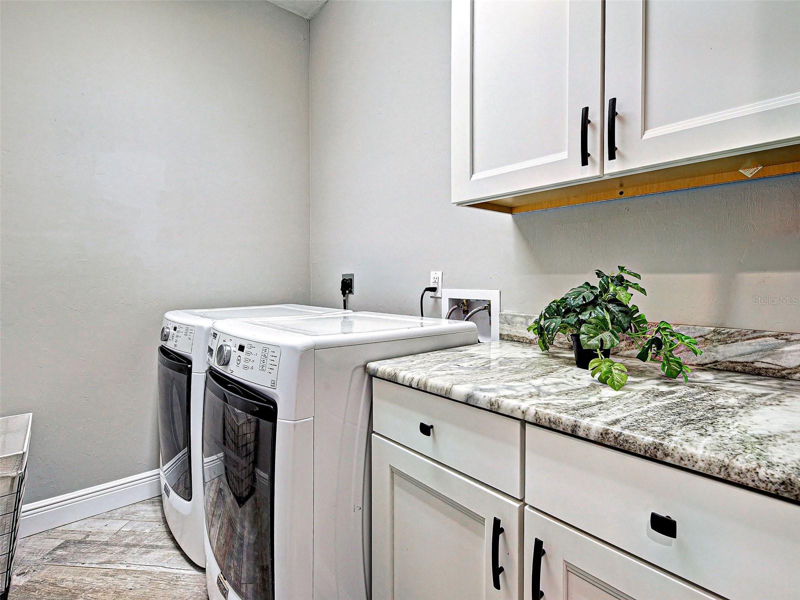 Image 21 of 66 For 3109 Daphne Road