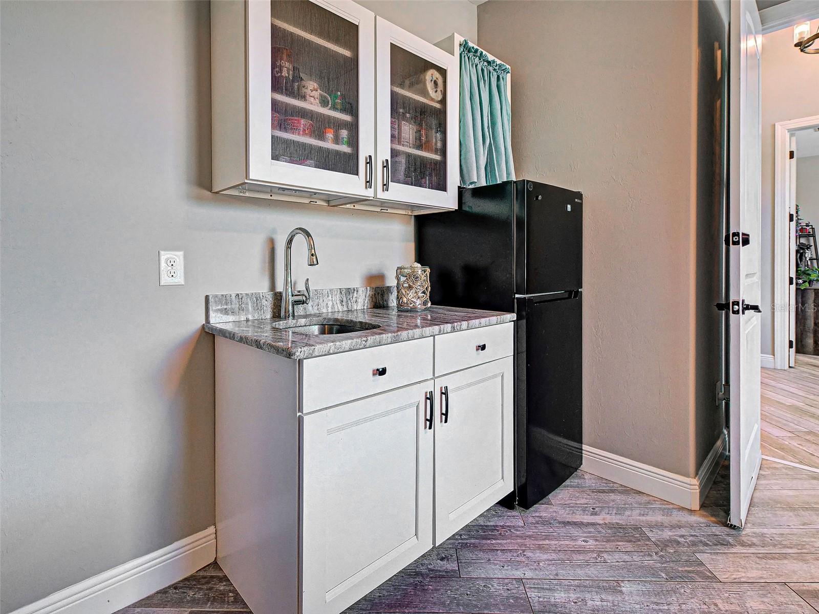 Image 23 of 66 For 3109 Daphne Road