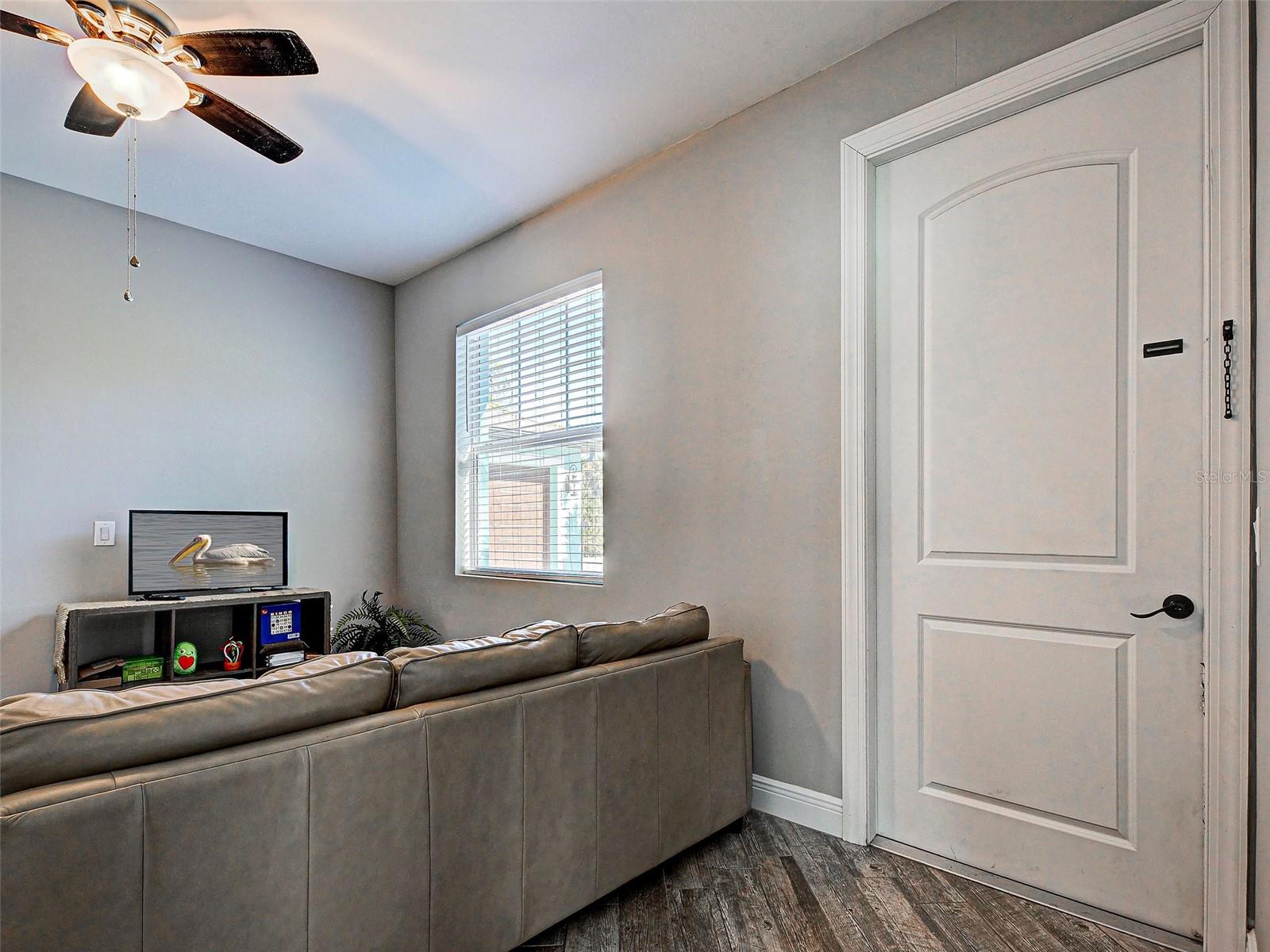 Image 24 of 66 For 3109 Daphne Road