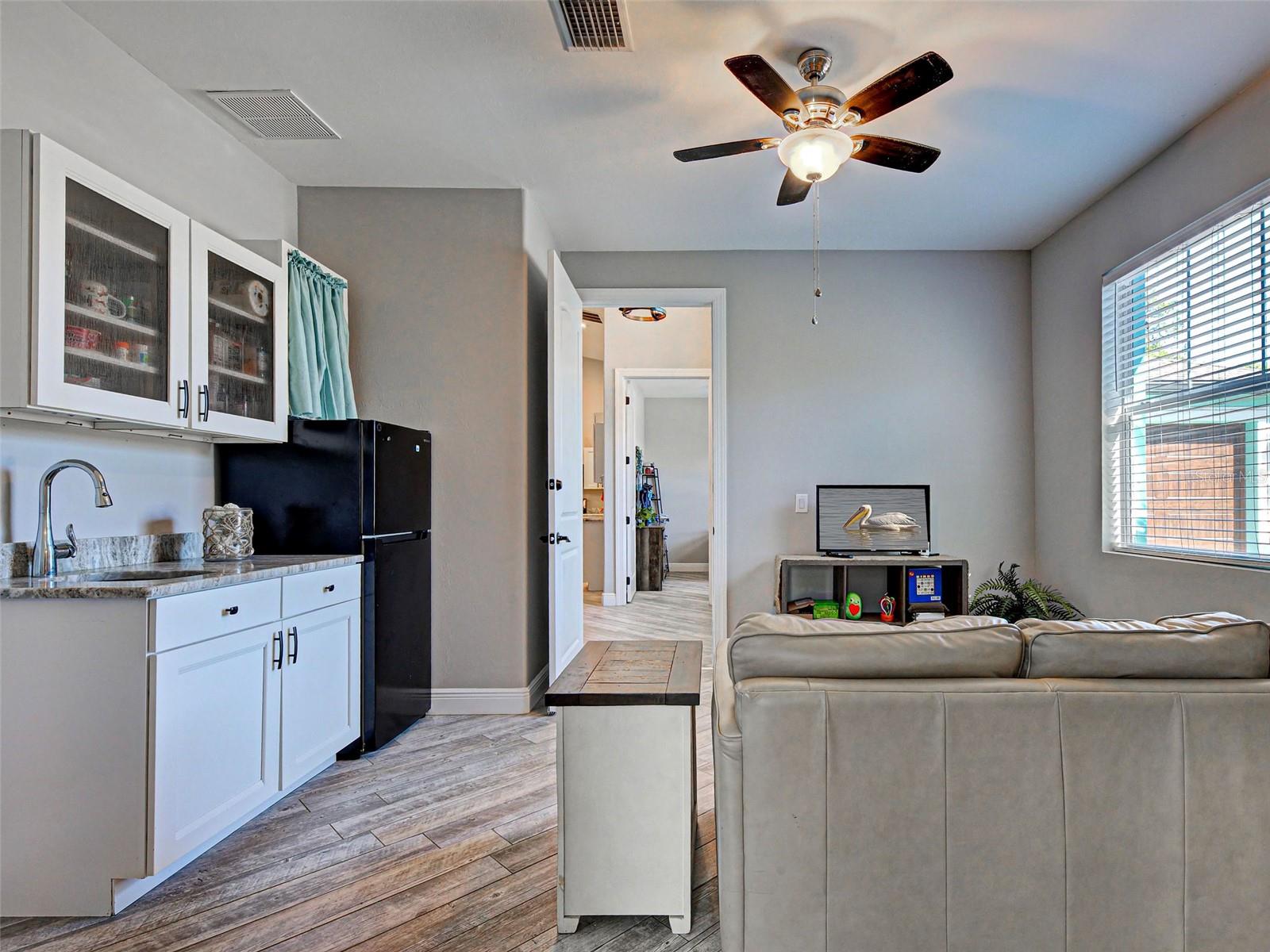 Image 25 of 66 For 3109 Daphne Road