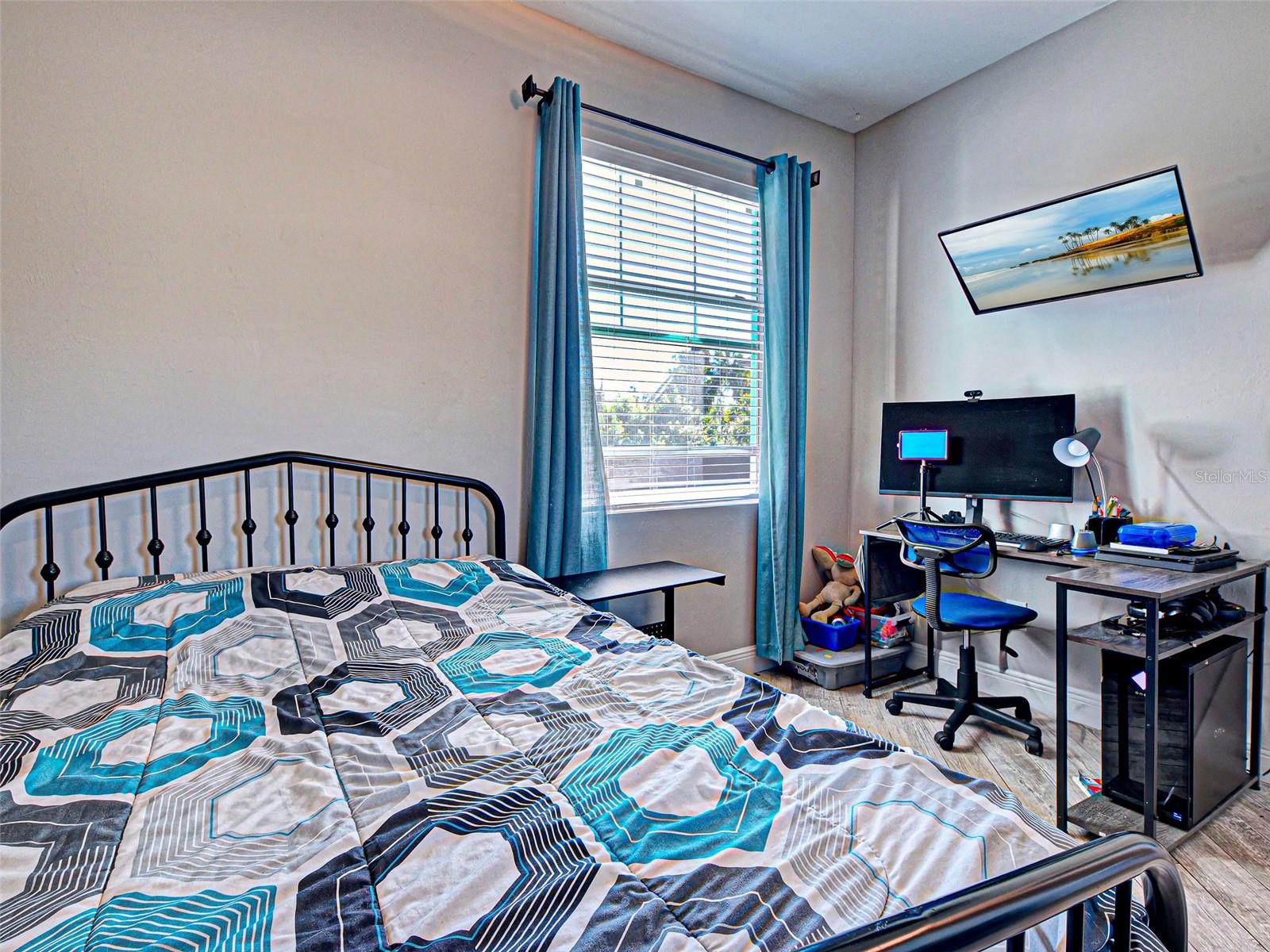 Image 29 of 66 For 3109 Daphne Road