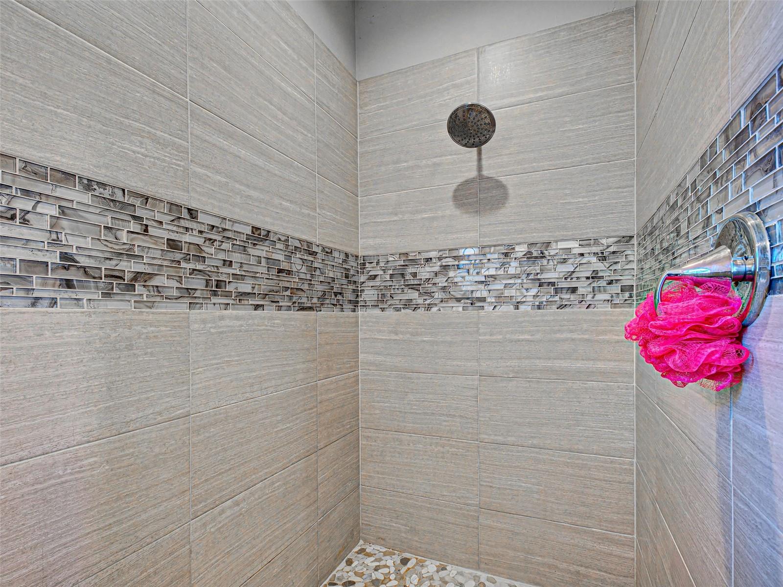 Image 36 of 66 For 3109 Daphne Road