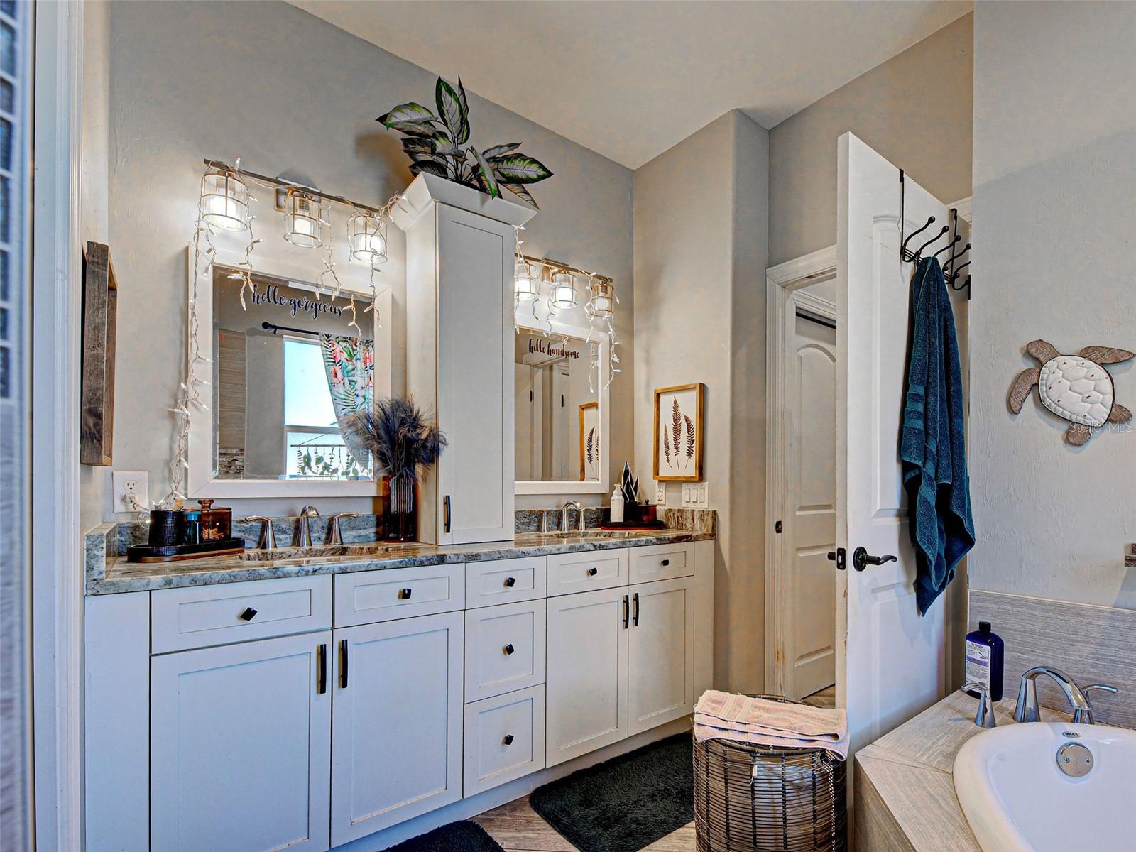 Image 37 of 66 For 3109 Daphne Road