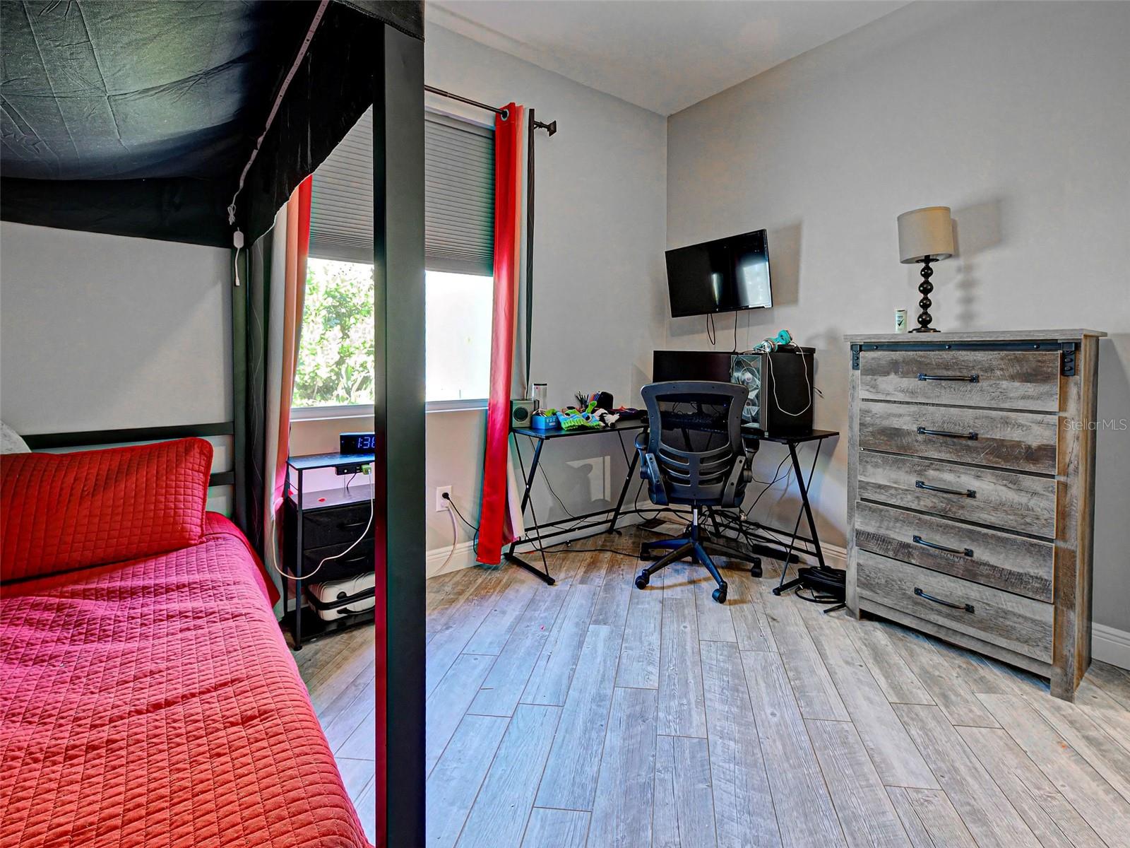 Image 45 of 66 For 3109 Daphne Road