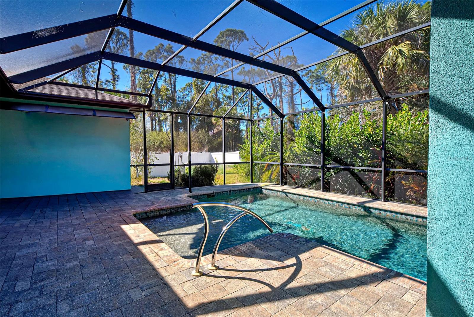 Image 55 of 66 For 3109 Daphne Road