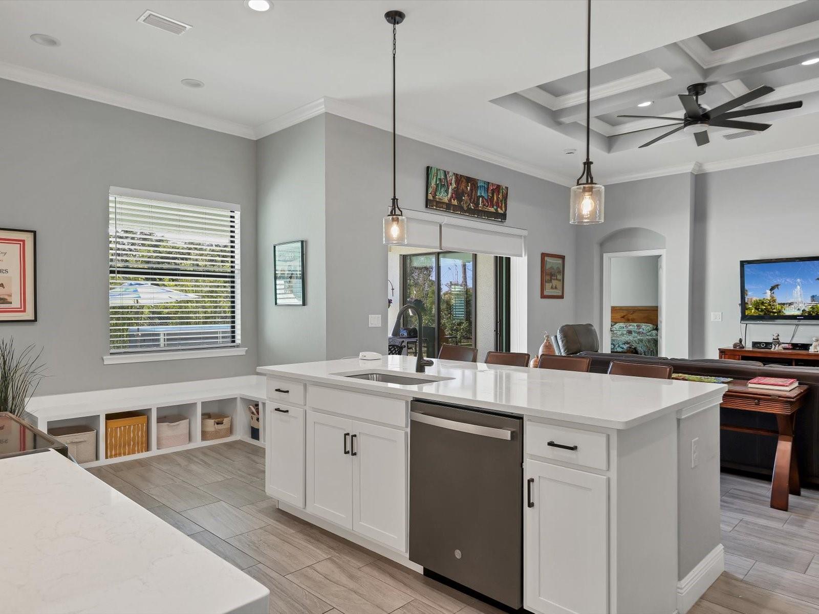 Image 20 of 46 For 10461 Euston Avenue