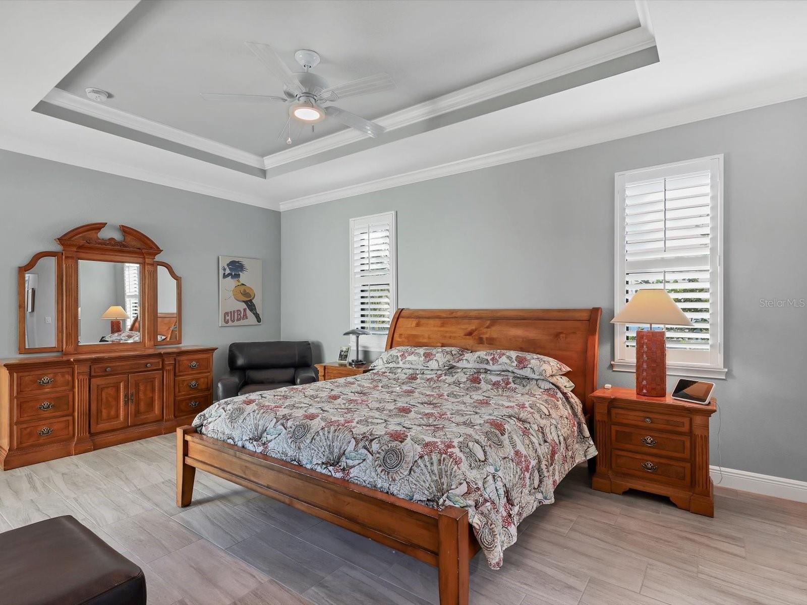 Image 22 of 46 For 10461 Euston Avenue