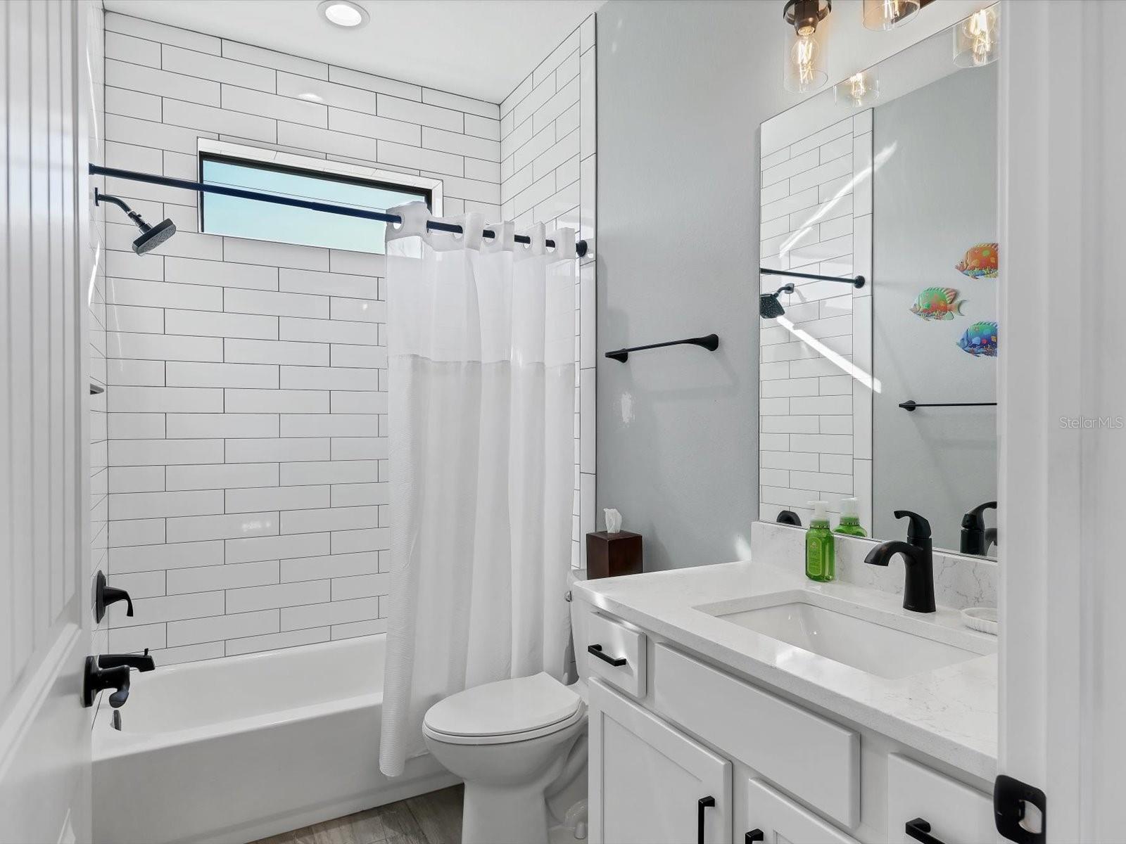 Image 30 of 46 For 10461 Euston Avenue