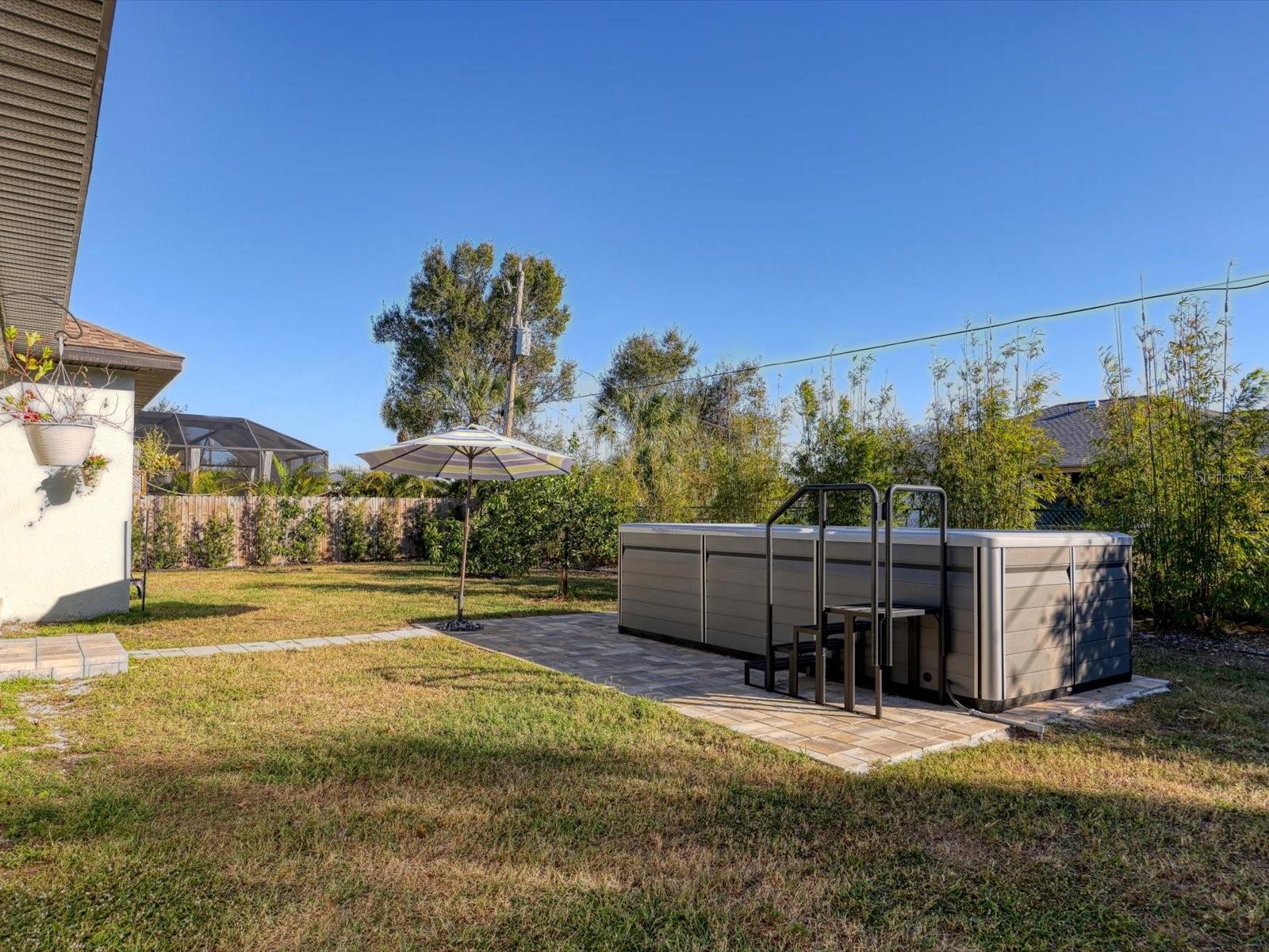 Image 40 of 46 For 10461 Euston Avenue