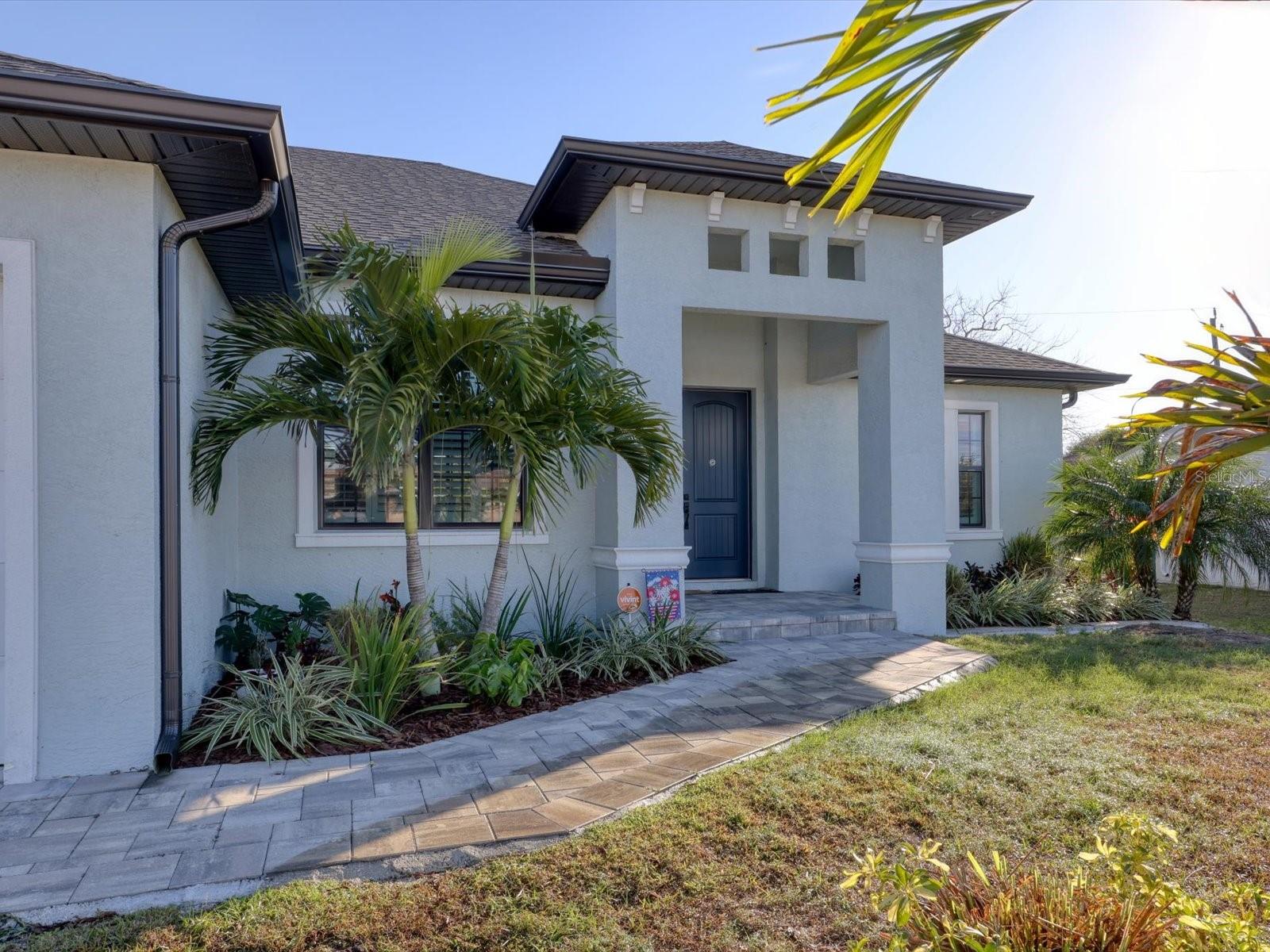 Image 5 of 46 For 10461 Euston Avenue