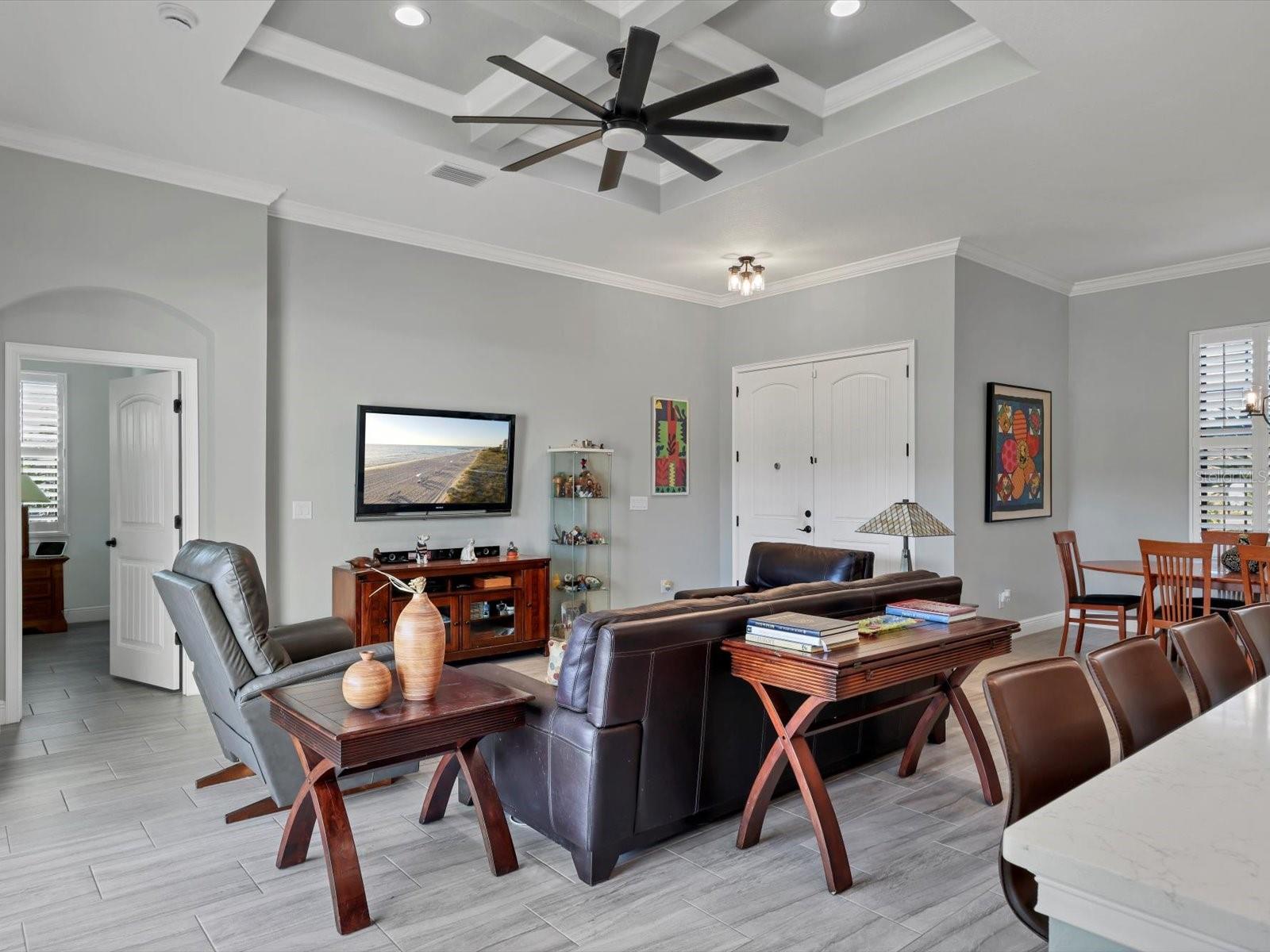 Image 8 of 46 For 10461 Euston Avenue