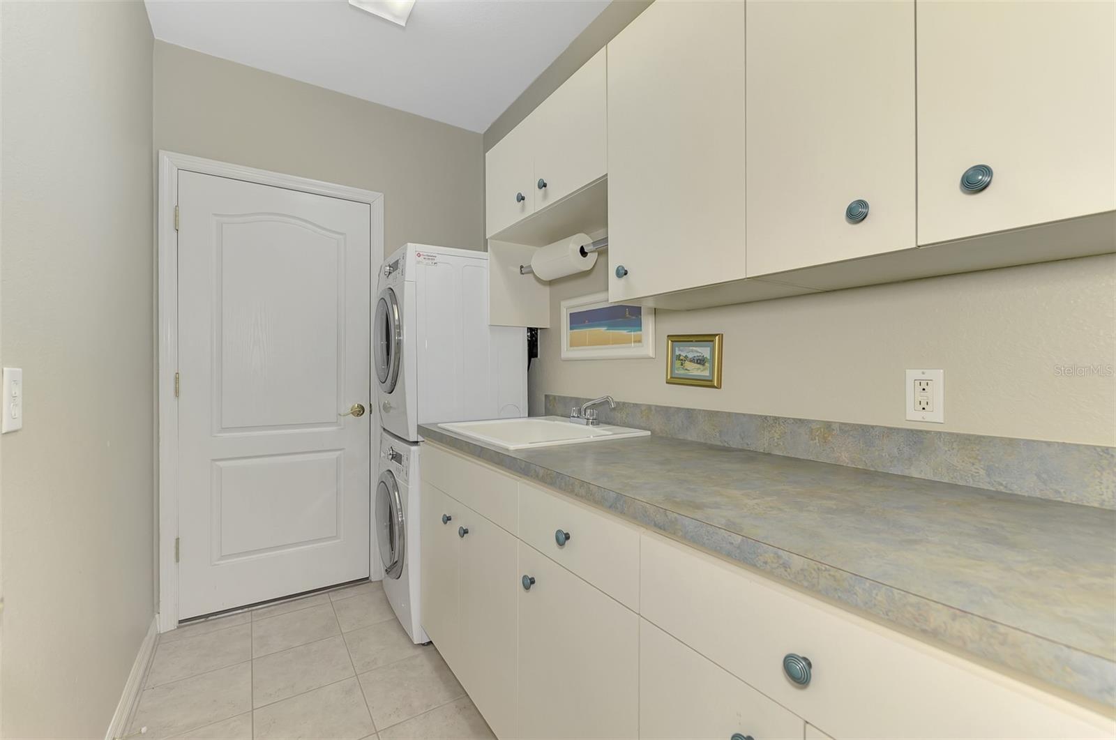 Image 37 of 58 For 1035 Topelis Drive