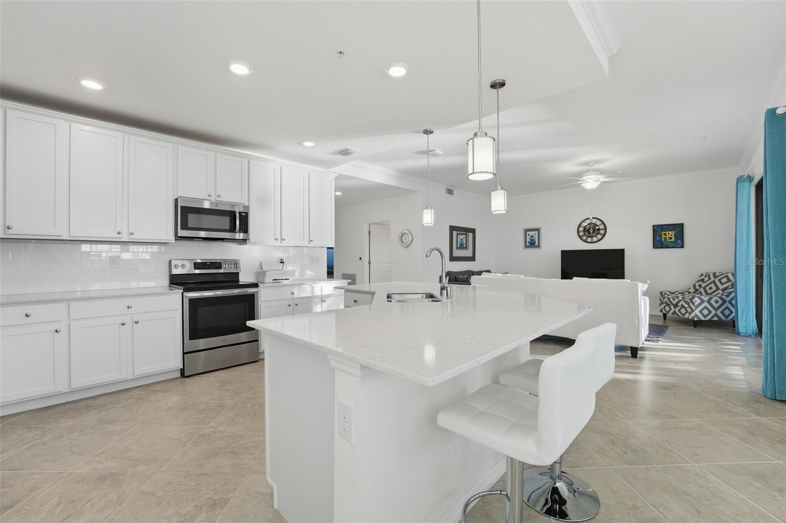 Image 8 of 64 For 10054 Crooked Creek Drive 102