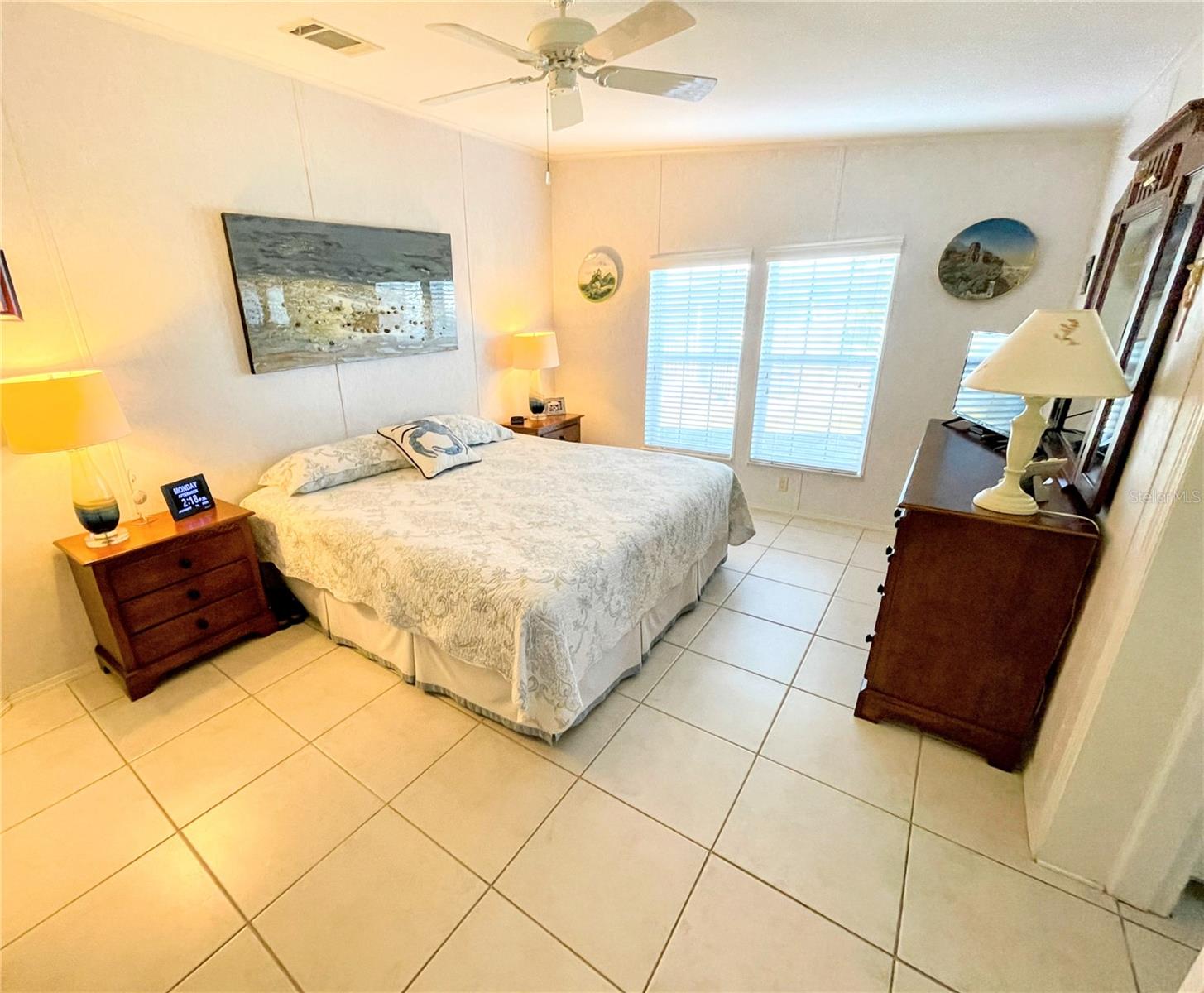 Image 11 of 19 For 704 Carefree