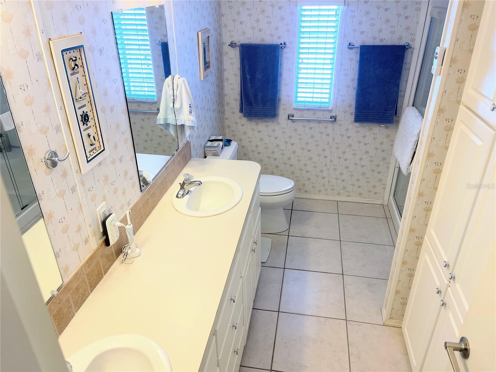 Image 15 of 19 For 704 Carefree