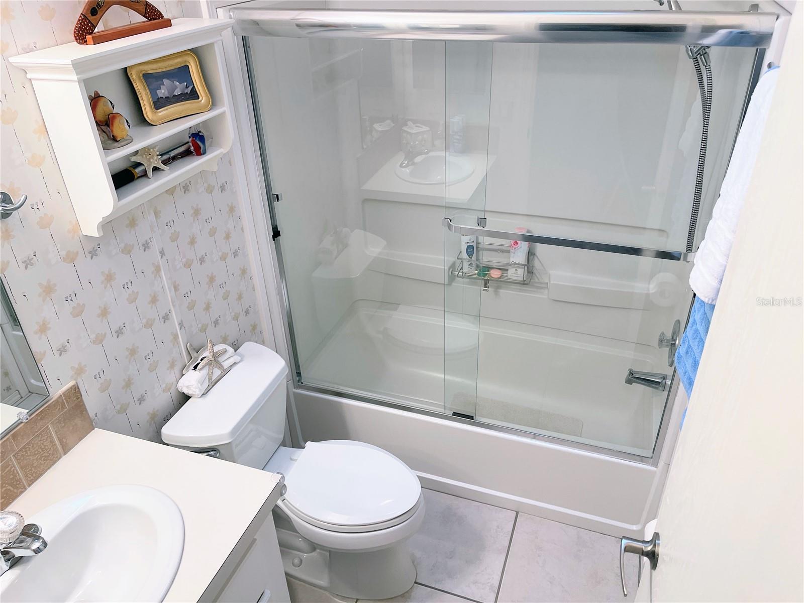 Image 17 of 19 For 704 Carefree