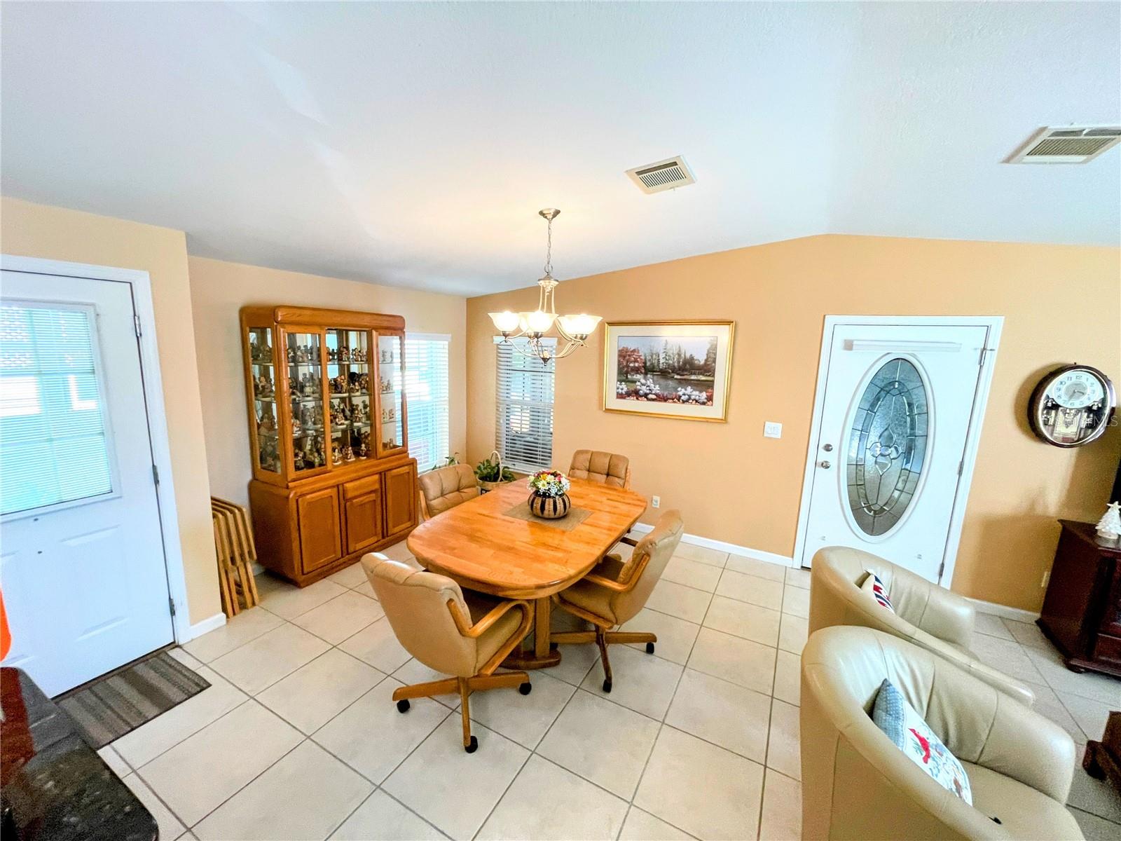 Image 7 of 19 For 704 Carefree