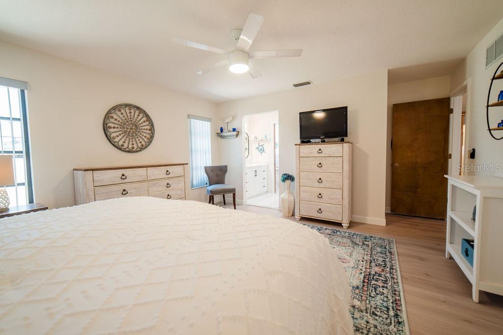 Image 11 of 27 For 9273 Carnation Avenue