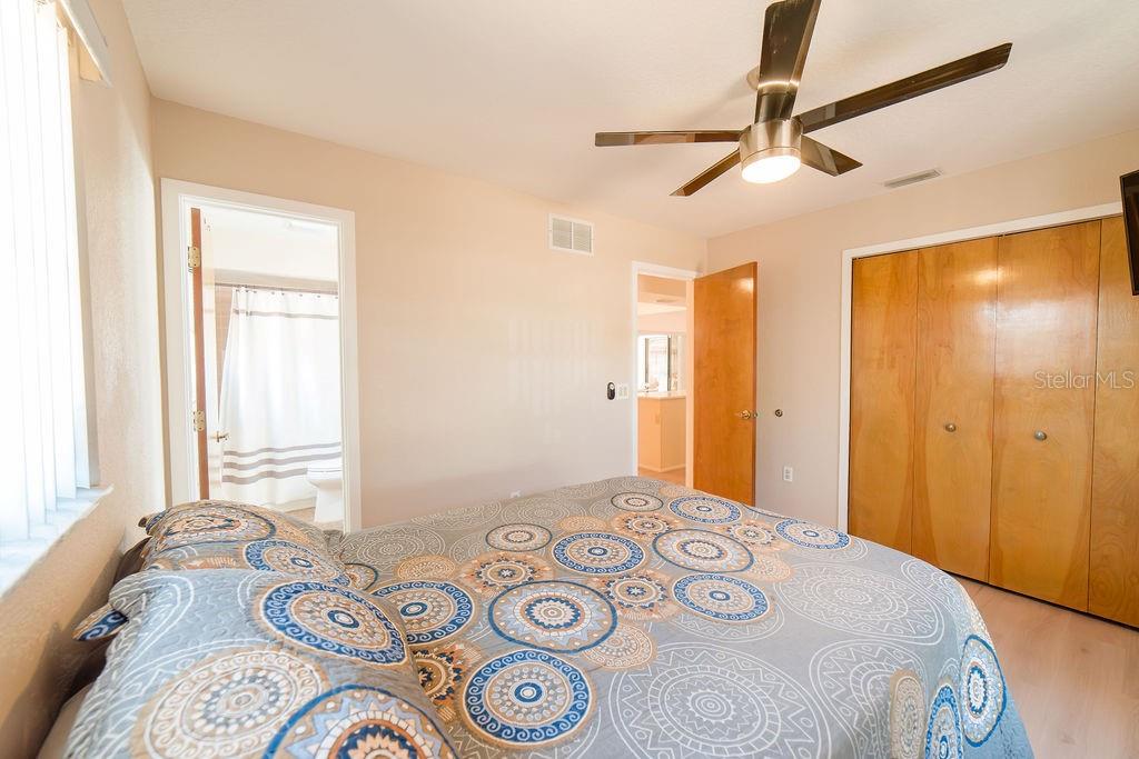 Image 16 of 27 For 9273 Carnation Avenue