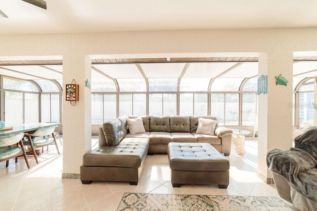 Image 20 of 27 For 9273 Carnation Avenue