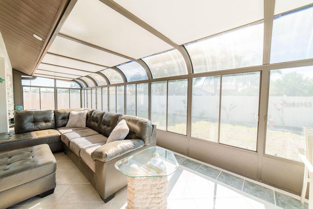 Image 22 of 27 For 9273 Carnation Avenue