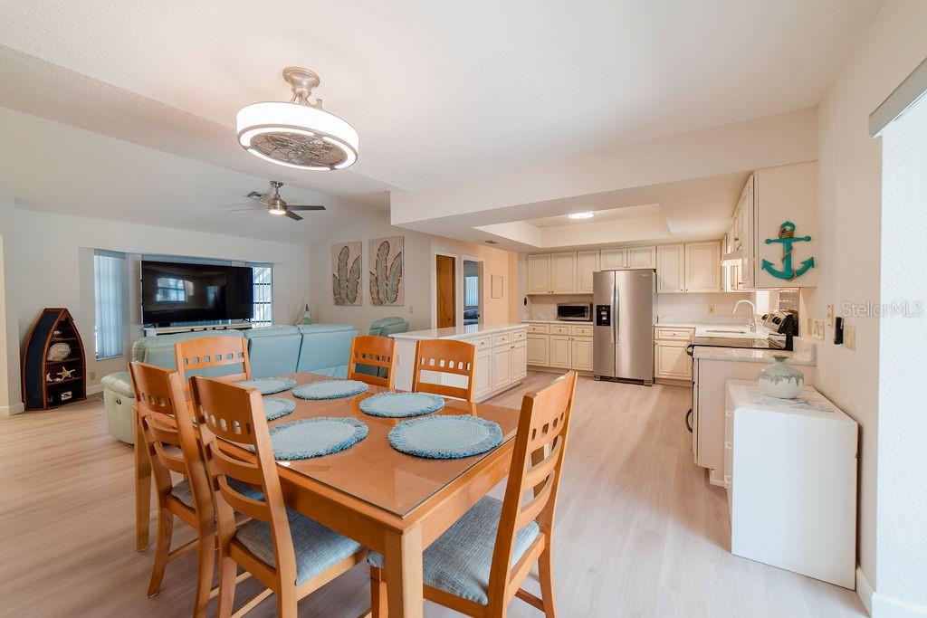 Image 8 of 27 For 9273 Carnation Avenue