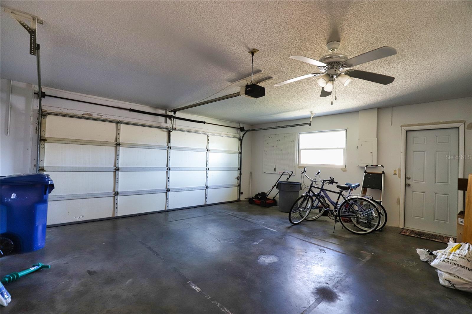 Image 36 of 38 For 1141 Royal Road