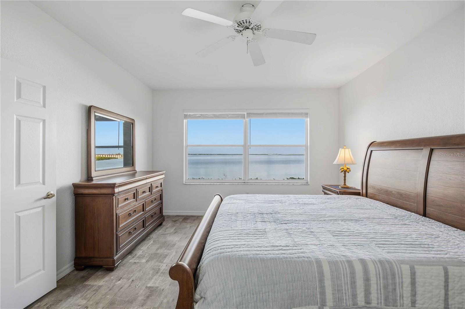 Image 21 of 64 For 200 Harbor Walk Drive 322