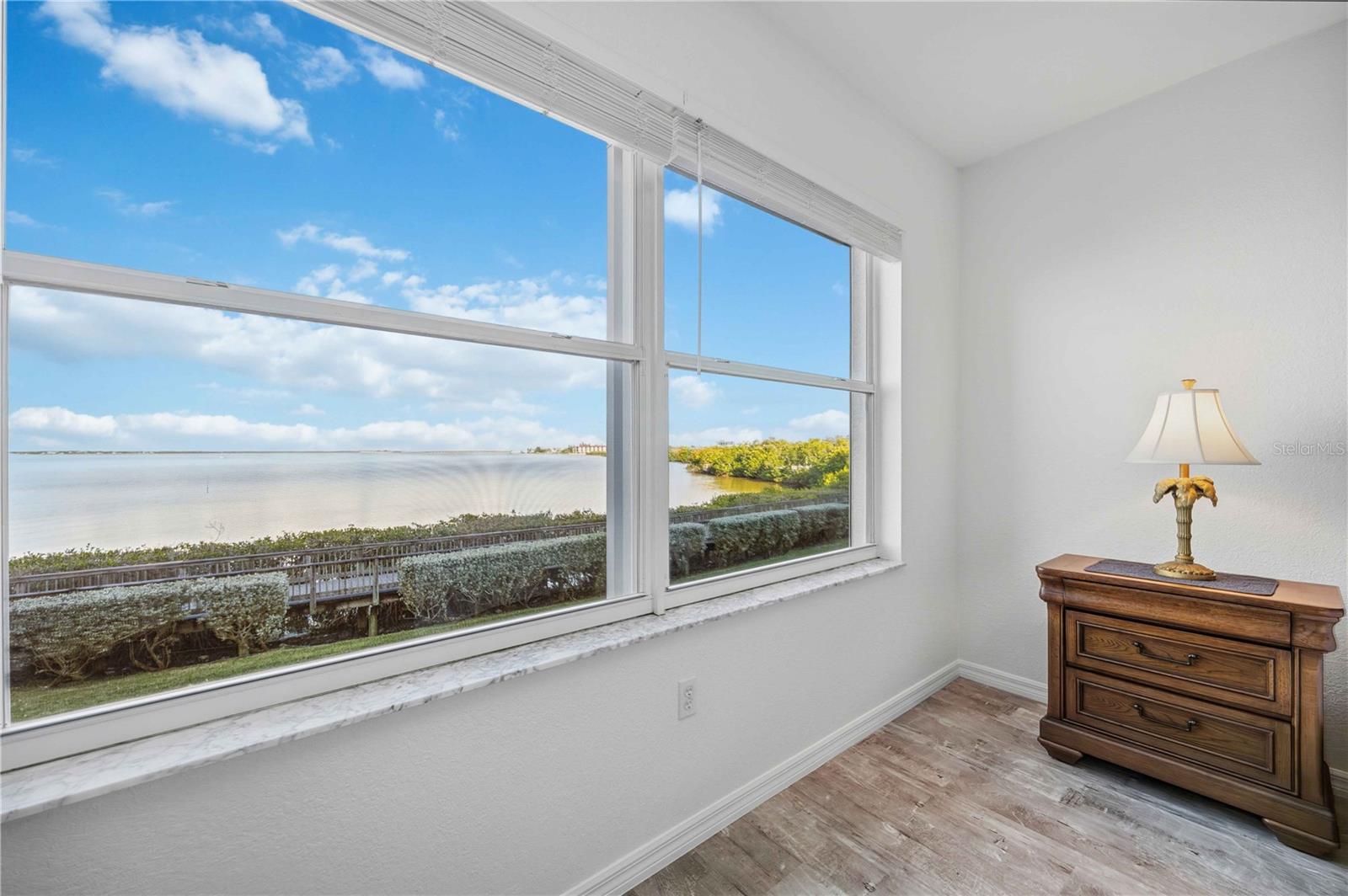 Image 23 of 64 For 200 Harbor Walk Drive 322