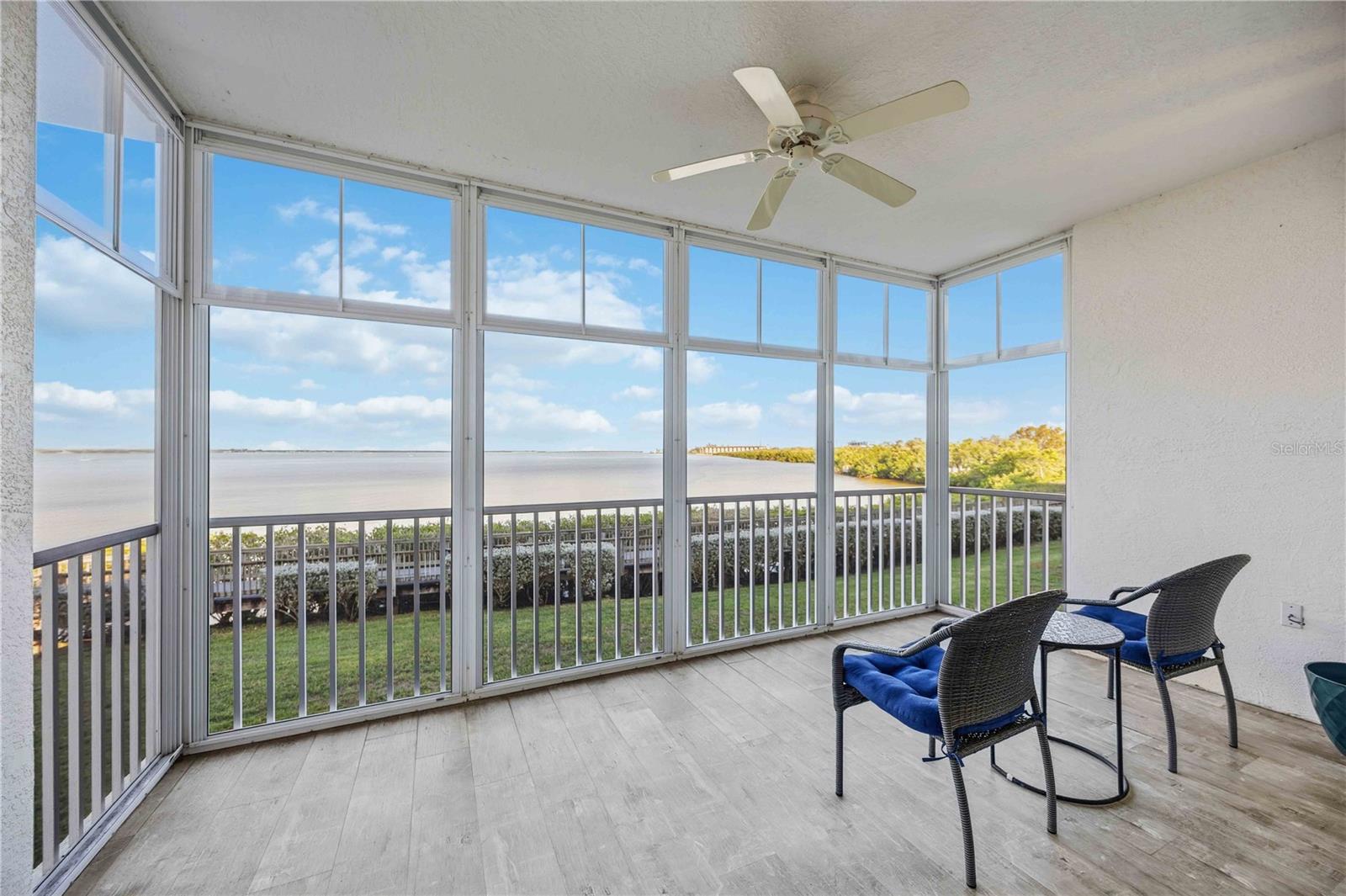 Image 38 of 64 For 200 Harbor Walk Drive 322