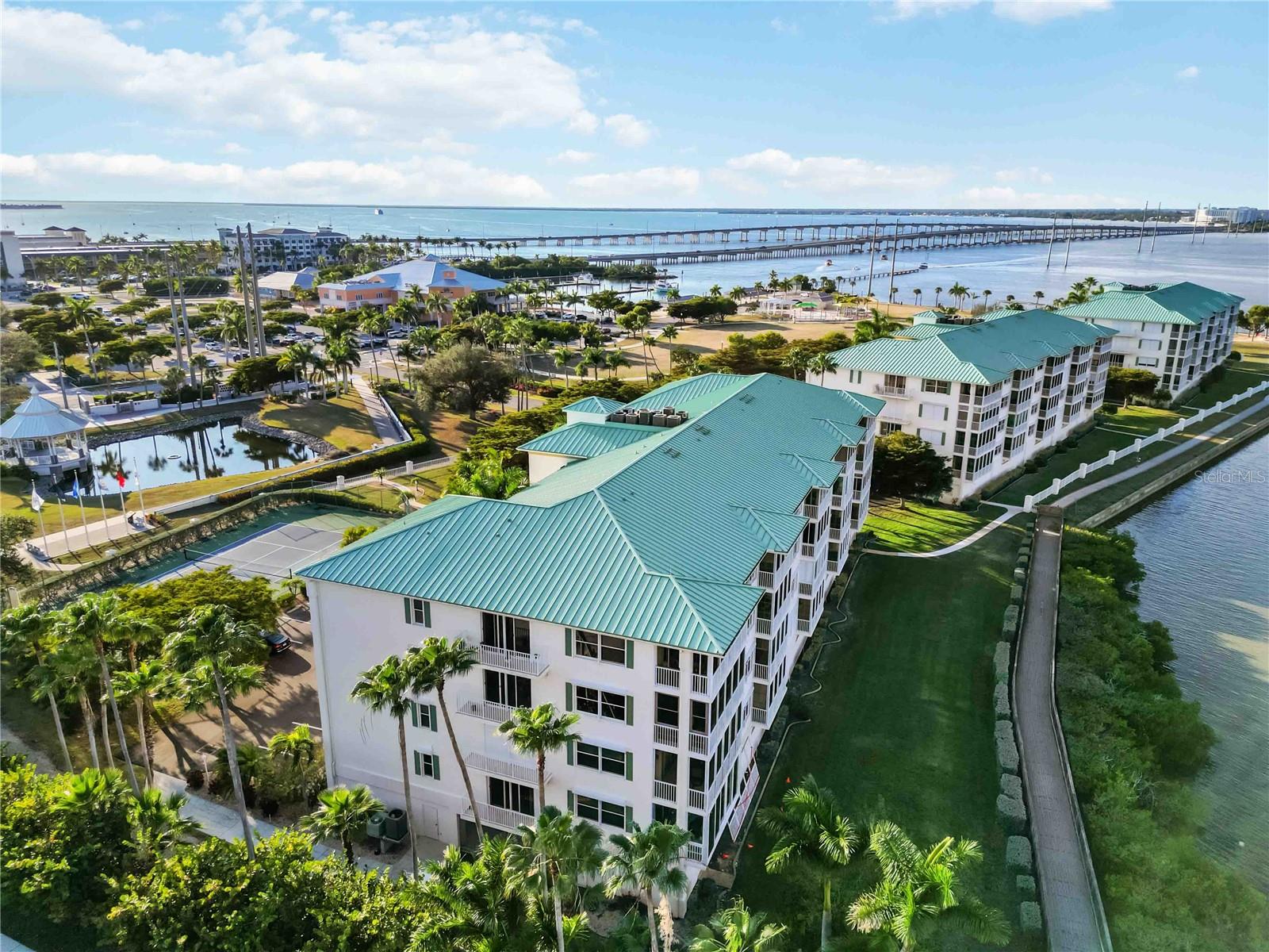 Image 57 of 64 For 200 Harbor Walk Drive 322