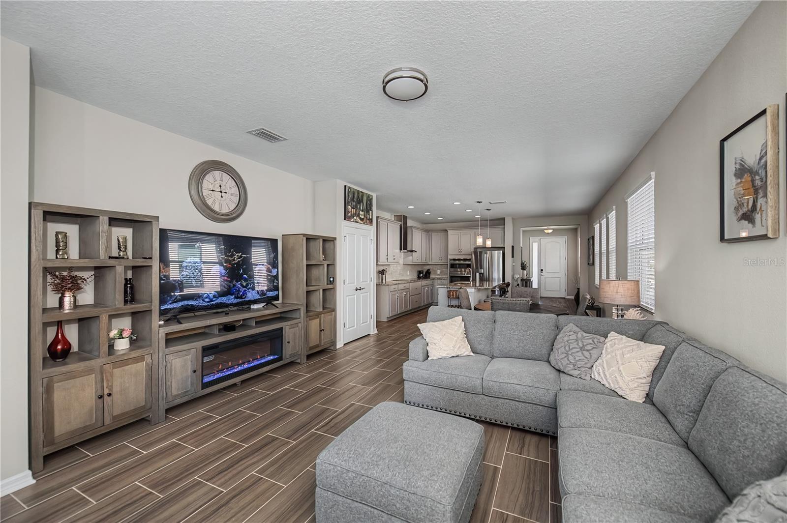 Image 16 of 71 For 19890 Montenero Way