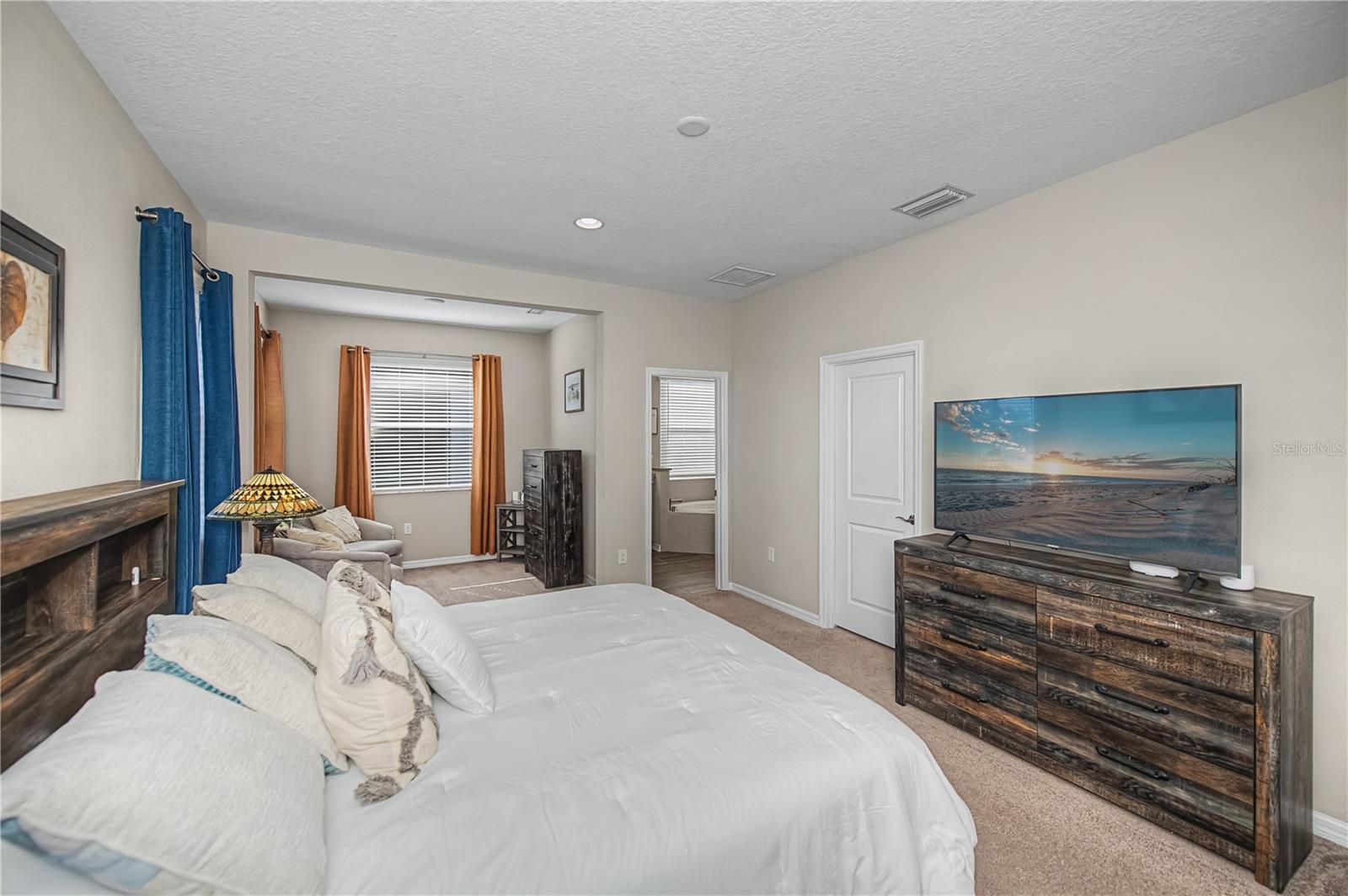 Image 34 of 71 For 19890 Montenero Way