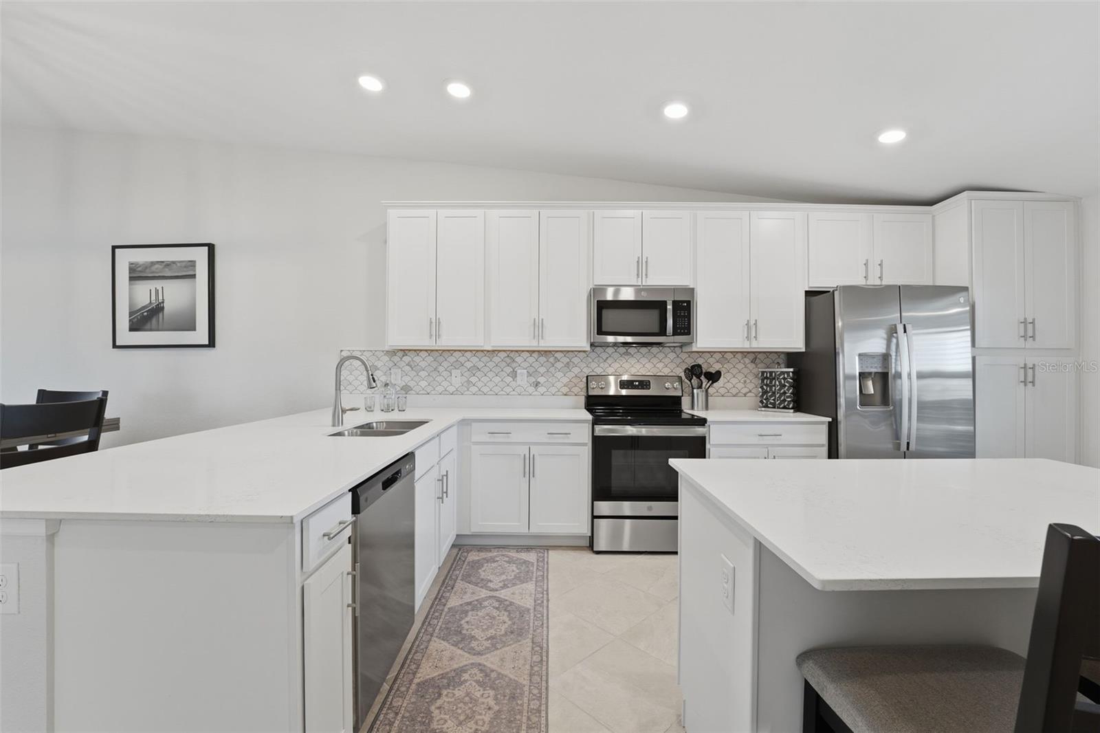 Image 6 of 53 For 12440 Wellen Golf Street 201